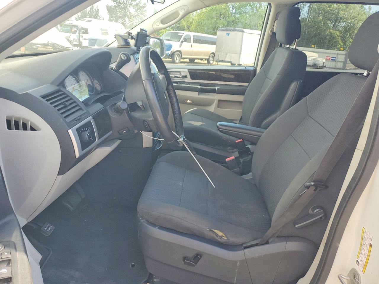 2010 Dodge Grand Caravan Sxt White vin: 2D4RN5D18AR433181