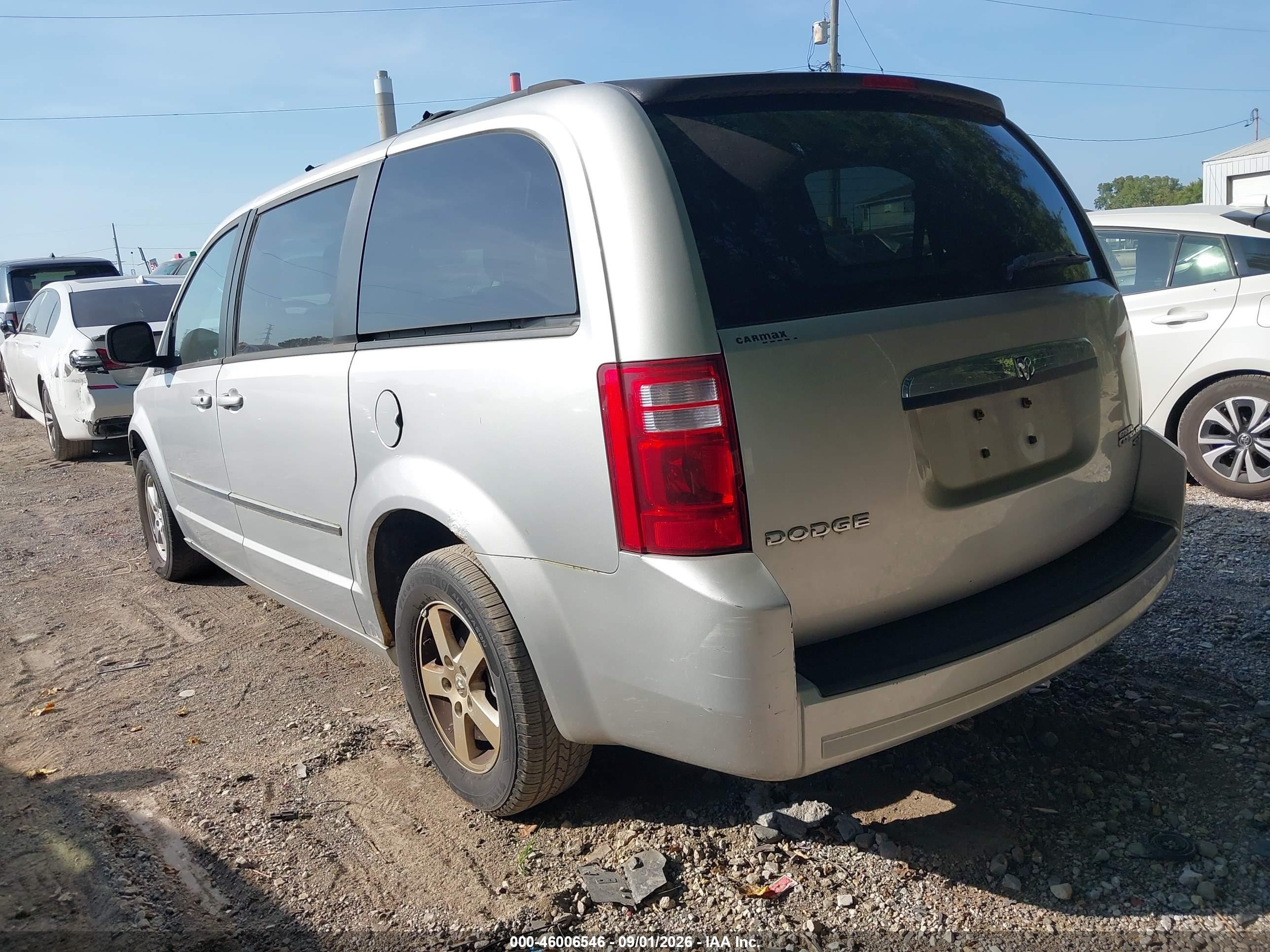2010 Dodge Grand Caravan Sxt Silver vin: 2D4RN5D18AR443953