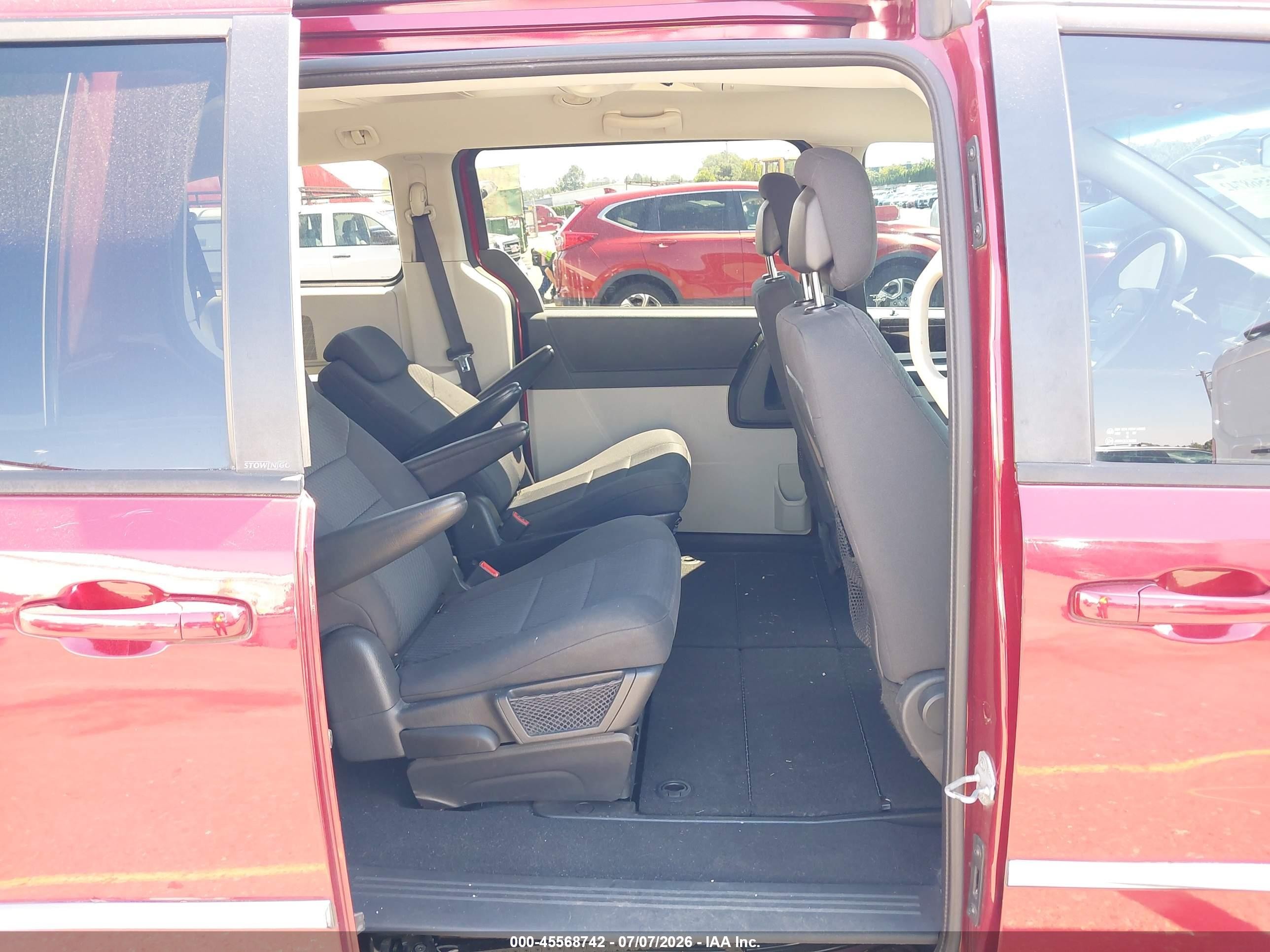 2010 Dodge Grand Caravan Sxt Red vin: 2D4RN5D18AR487662