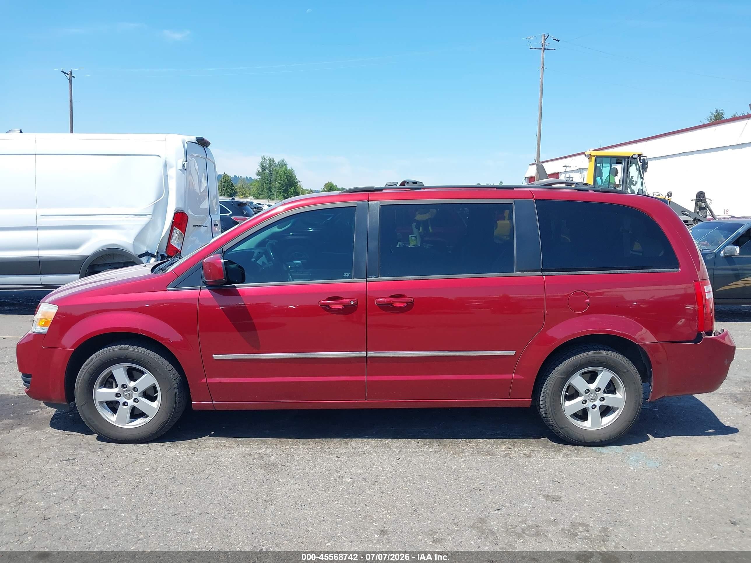 2010 Dodge Grand Caravan Sxt Red vin: 2D4RN5D18AR487662