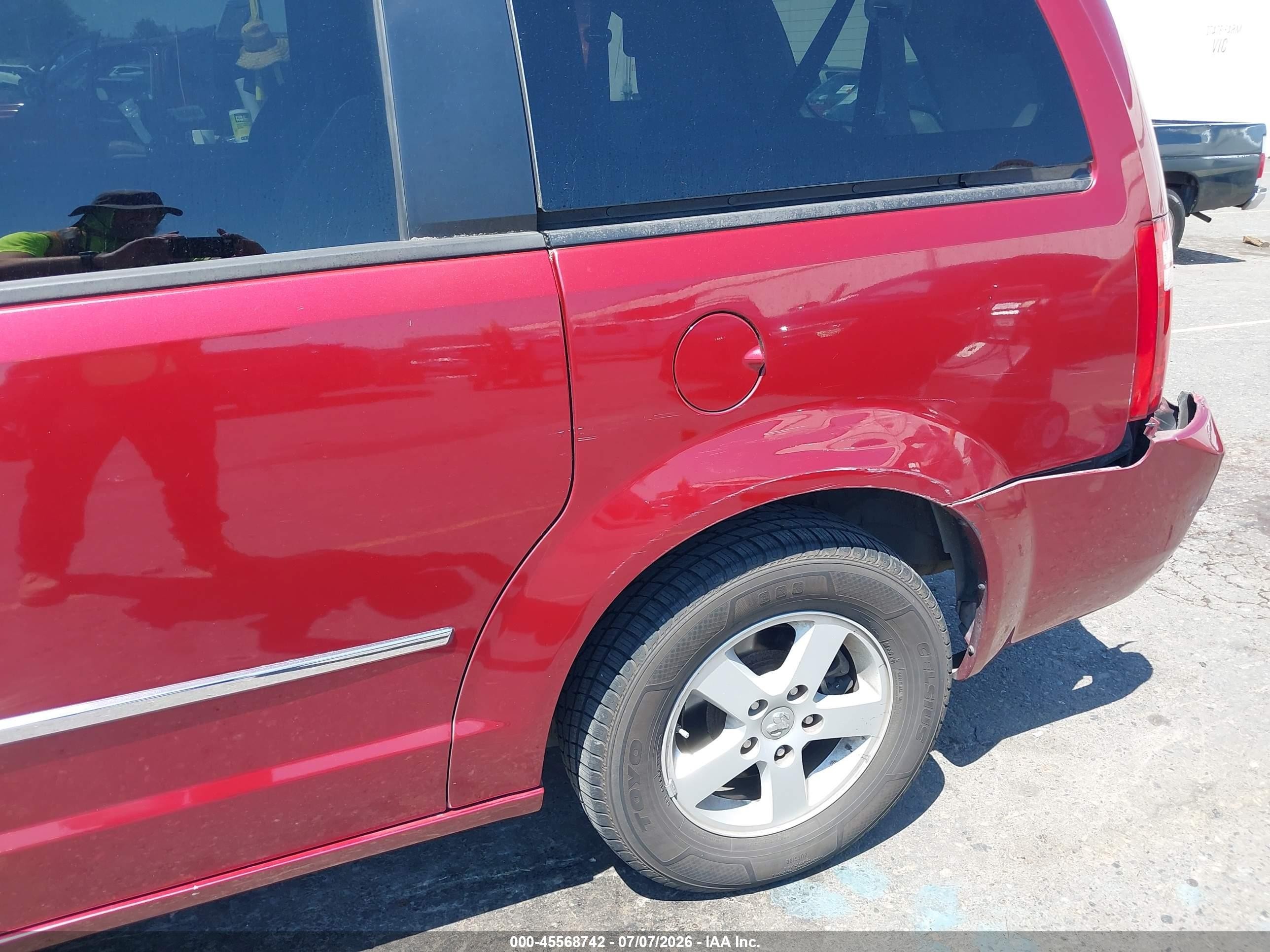 2010 Dodge Grand Caravan Sxt Red vin: 2D4RN5D18AR487662