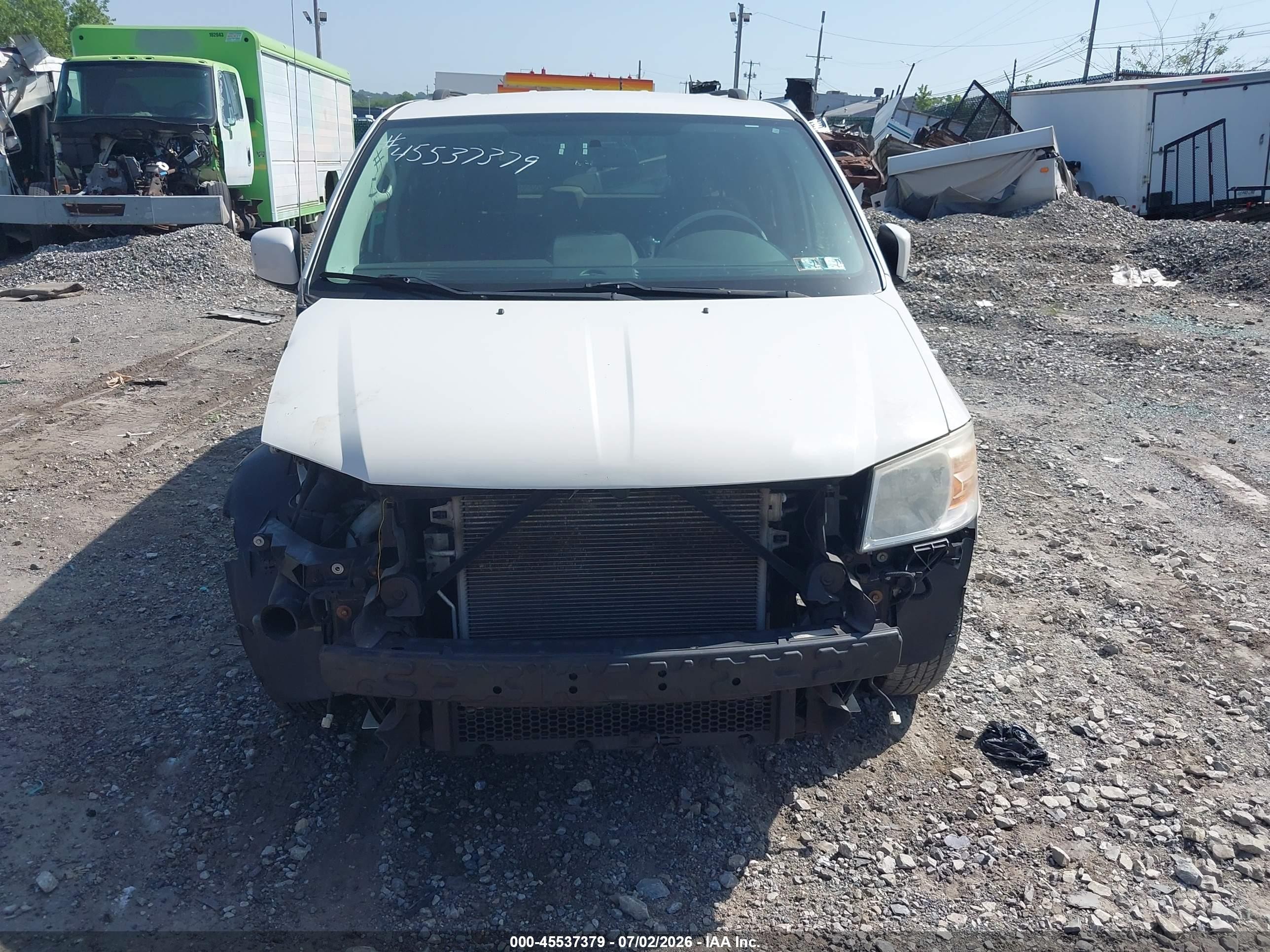 2010 Dodge Grand Caravan Sxt White vin: 2D4RN5D19AR118499