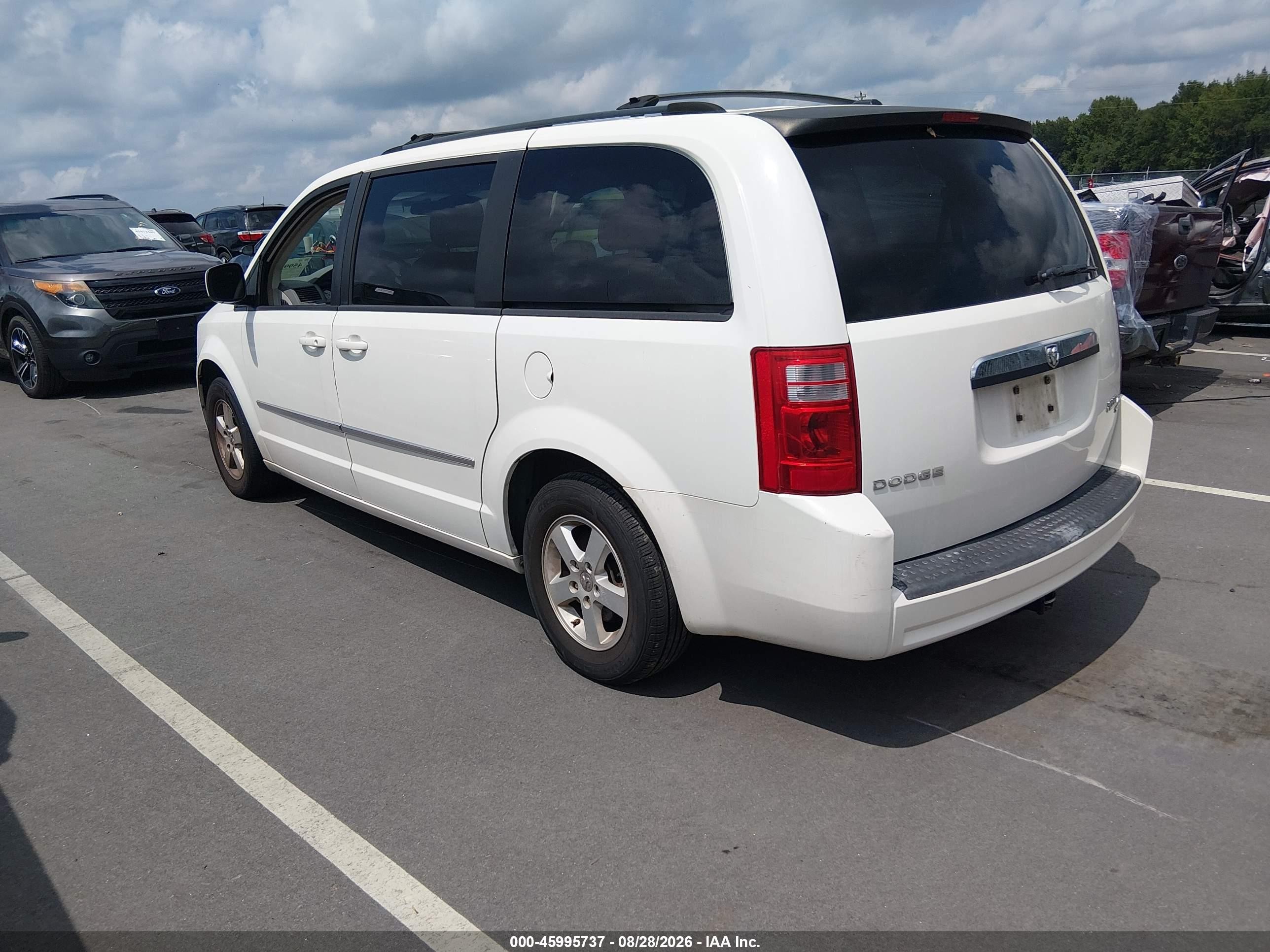 2010 Dodge Grand Caravan Sxt White vin: 2D4RN5D19AR280990