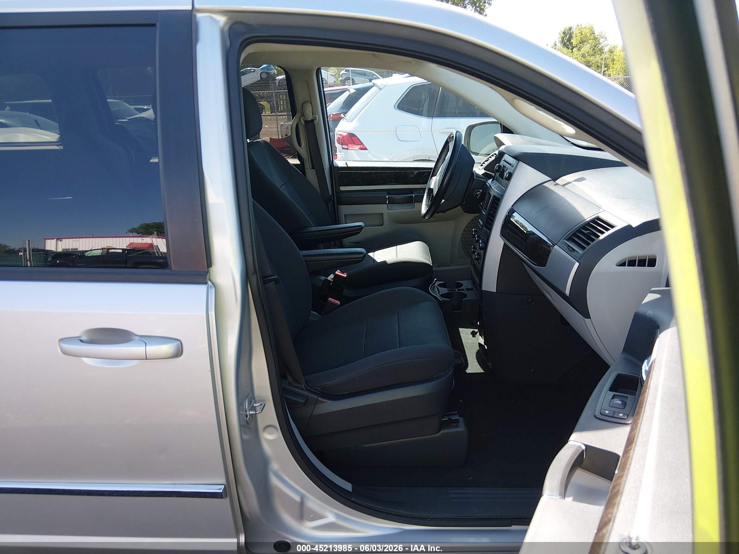 2010 Dodge Grand Caravan Sxt Gray vin: 2D4RN5D19AR433626