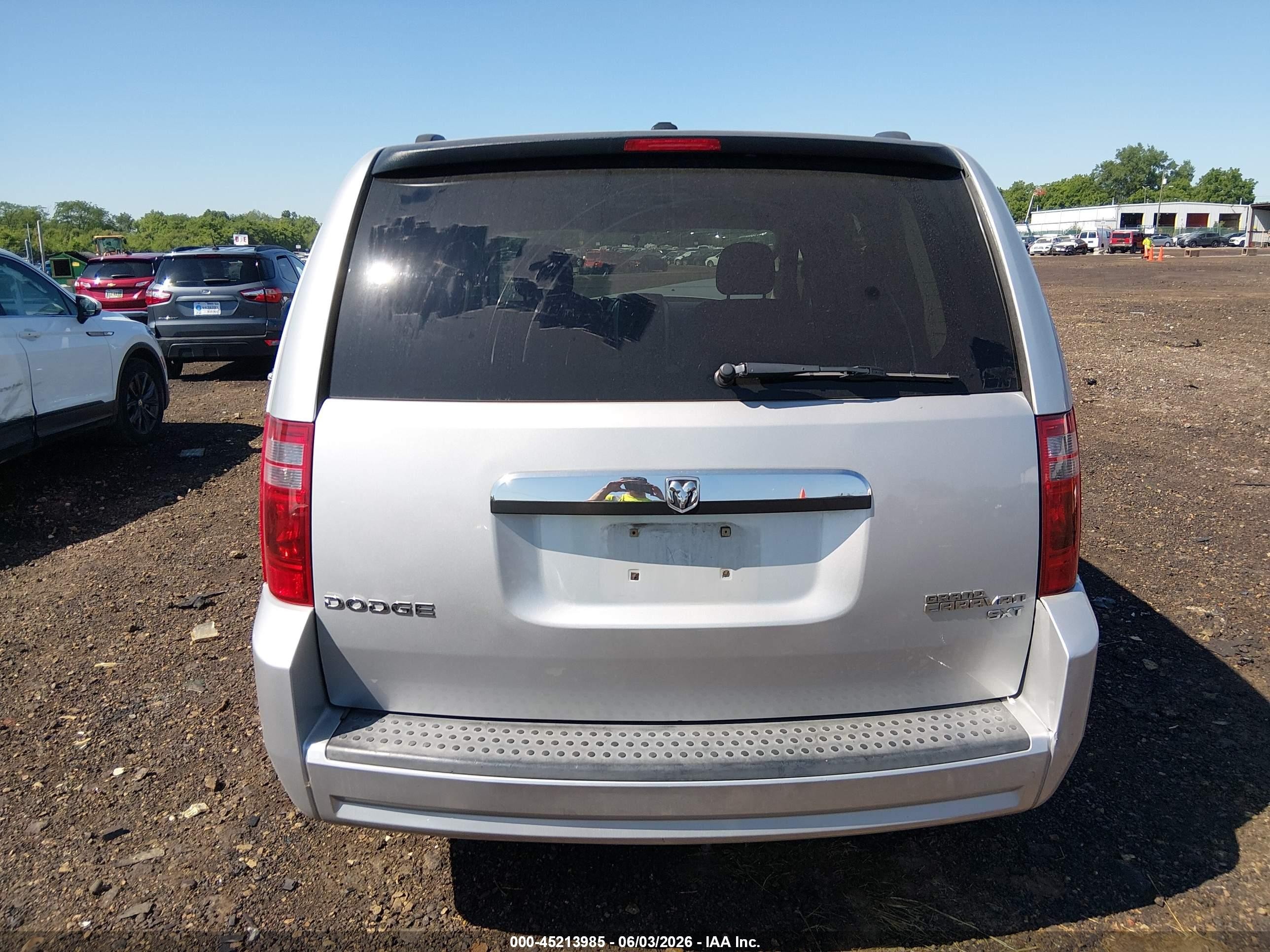 2010 Dodge Grand Caravan Sxt Gray vin: 2D4RN5D19AR433626