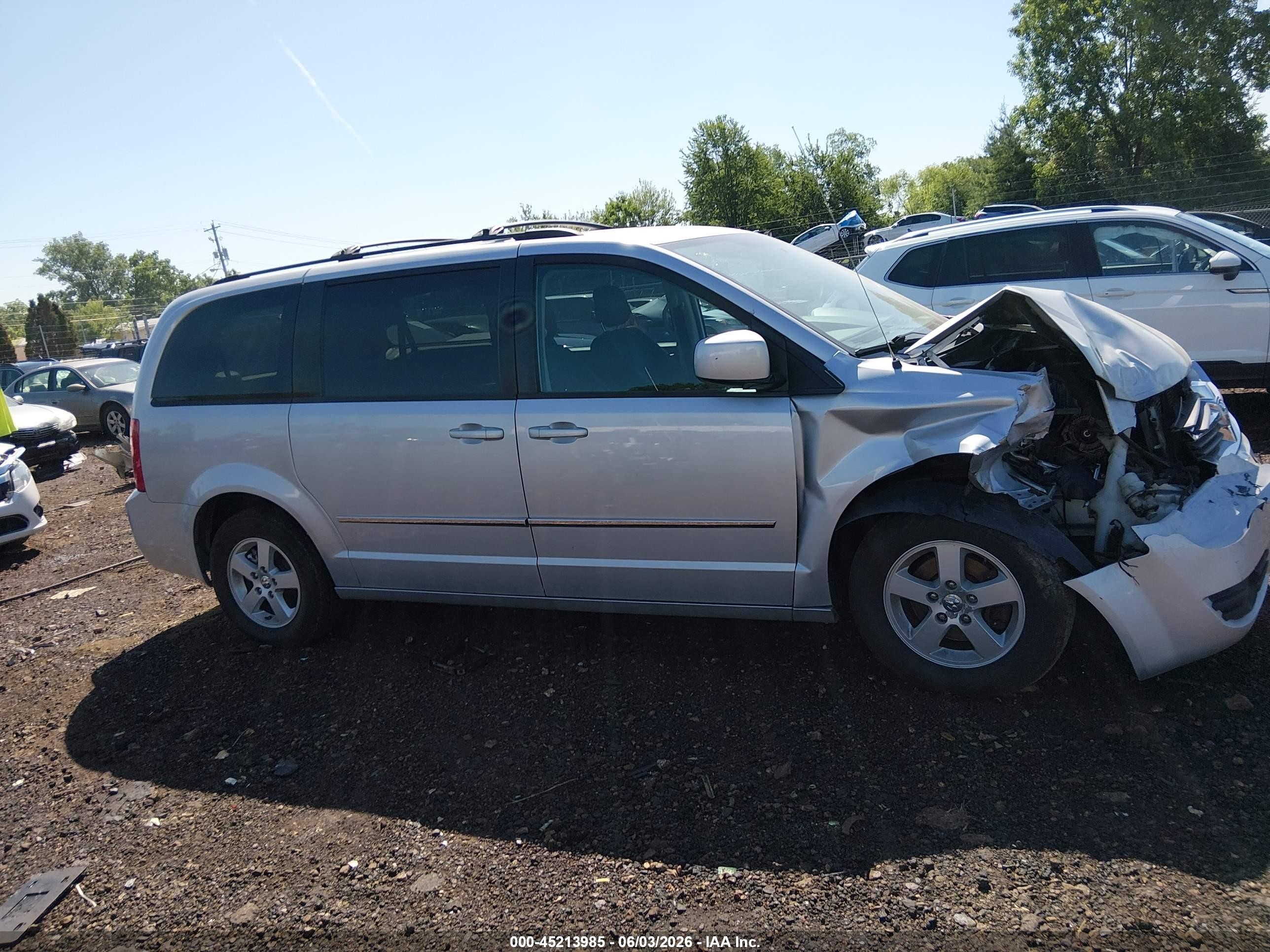 2010 Dodge Grand Caravan Sxt Gray vin: 2D4RN5D19AR433626