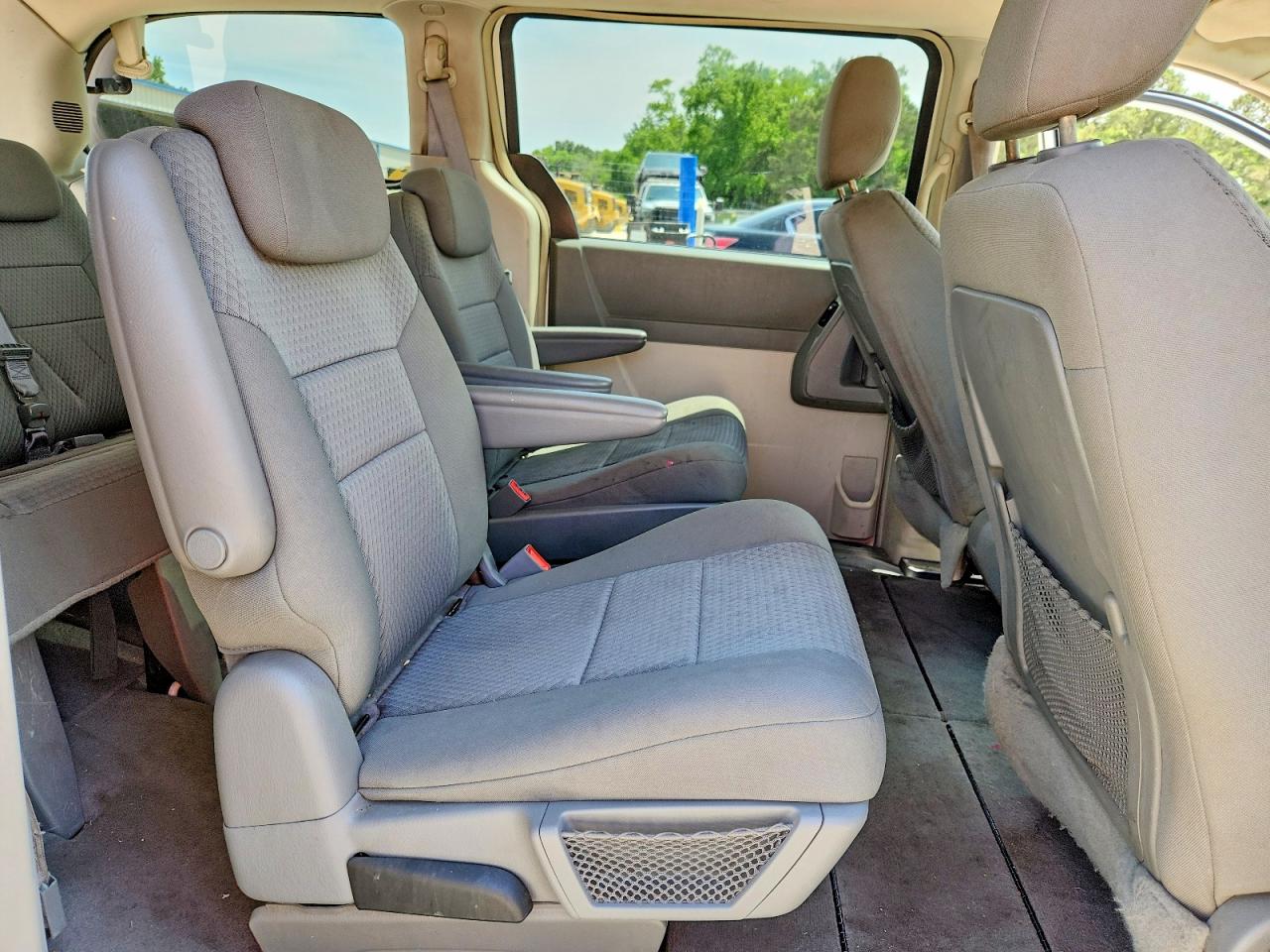 2010 Dodge Grand Caravan Sxt White vin: 2D4RN5D1XAR121413