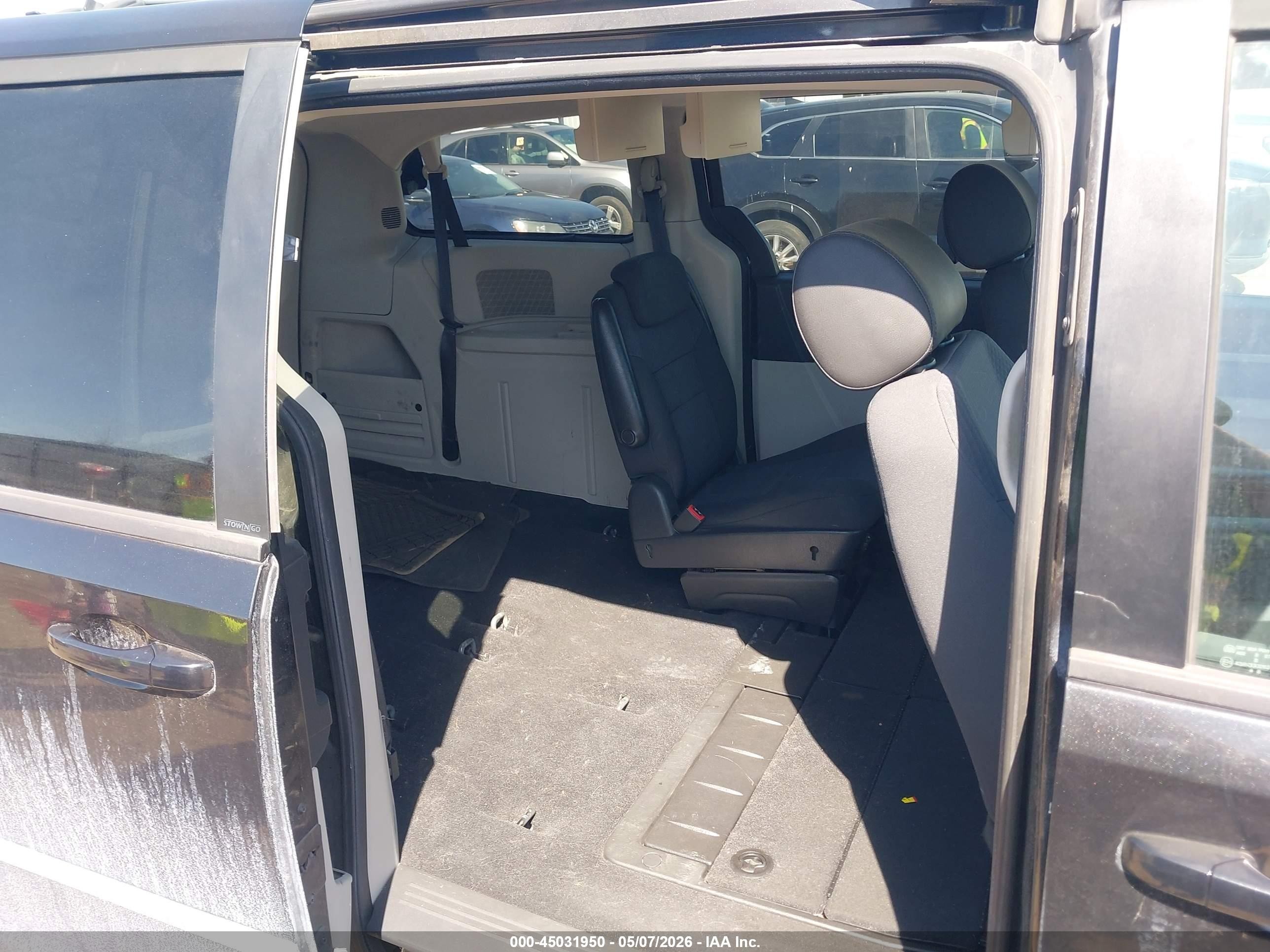 2010 Dodge Grand Caravan Sxt Black vin: 2D4RN5D1XAR211175