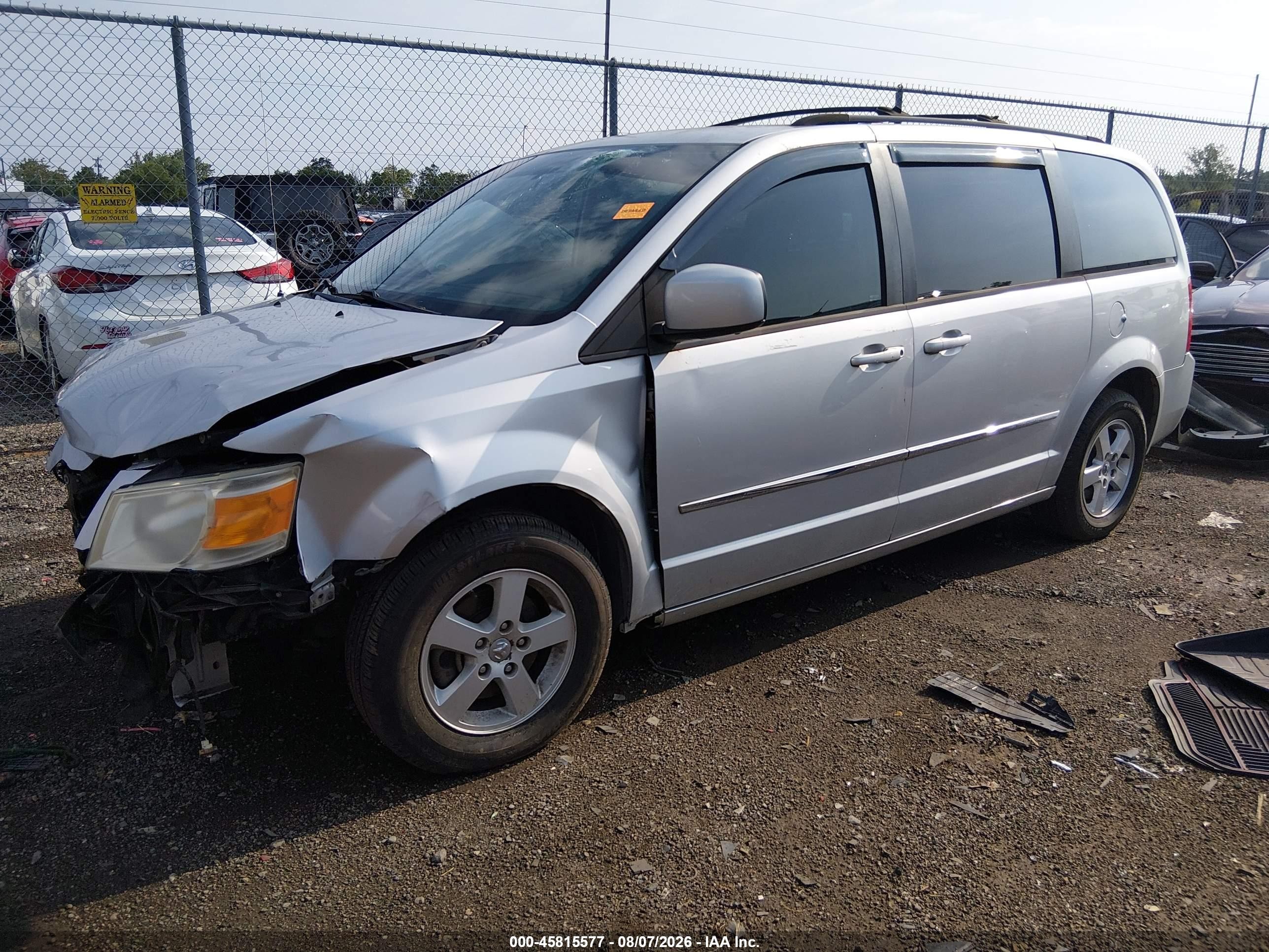 2010 Dodge Grand Caravan Sxt Silver vin: 2D4RN5D1XAR251708