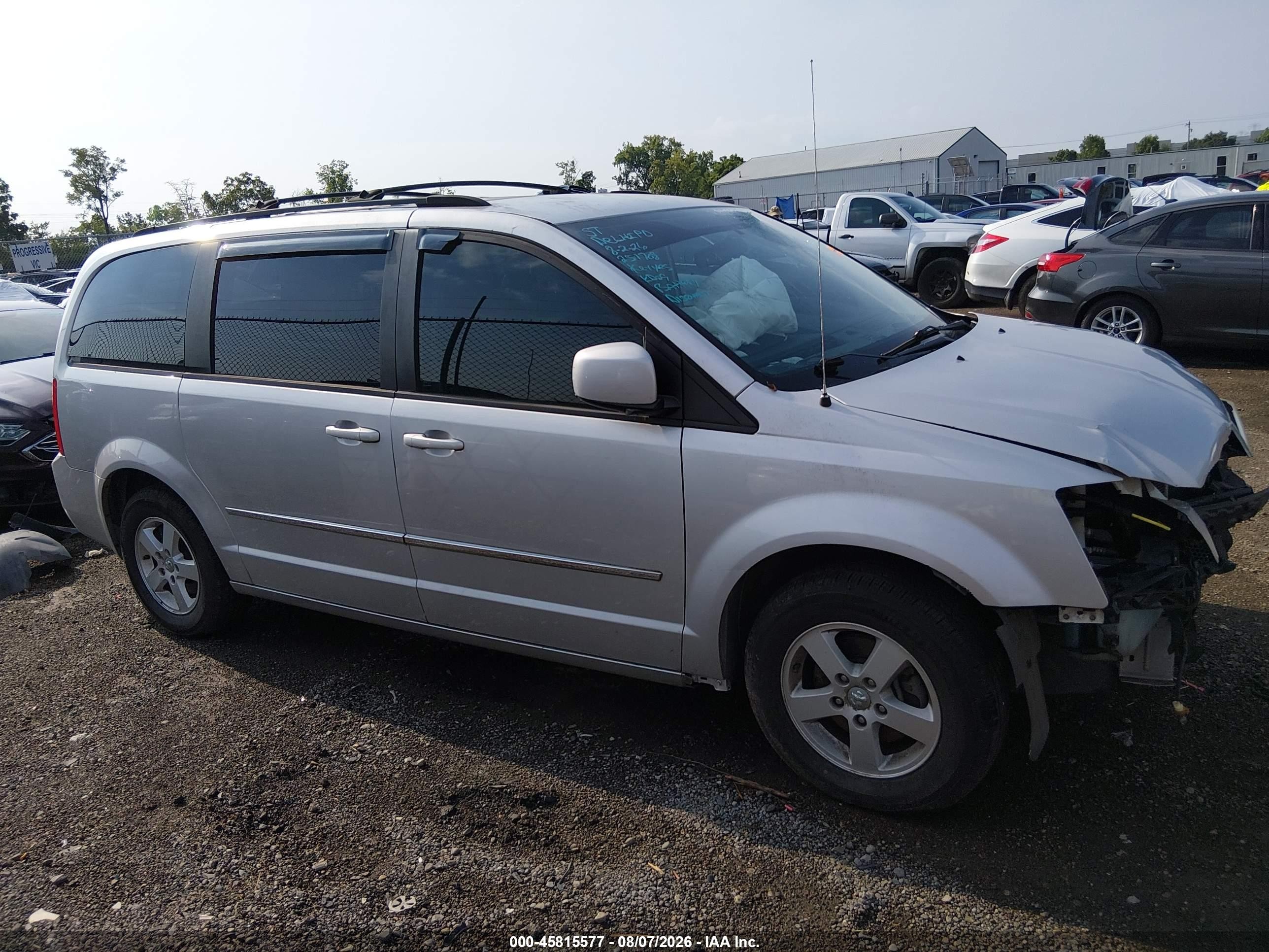 2010 Dodge Grand Caravan Sxt Silver vin: 2D4RN5D1XAR251708