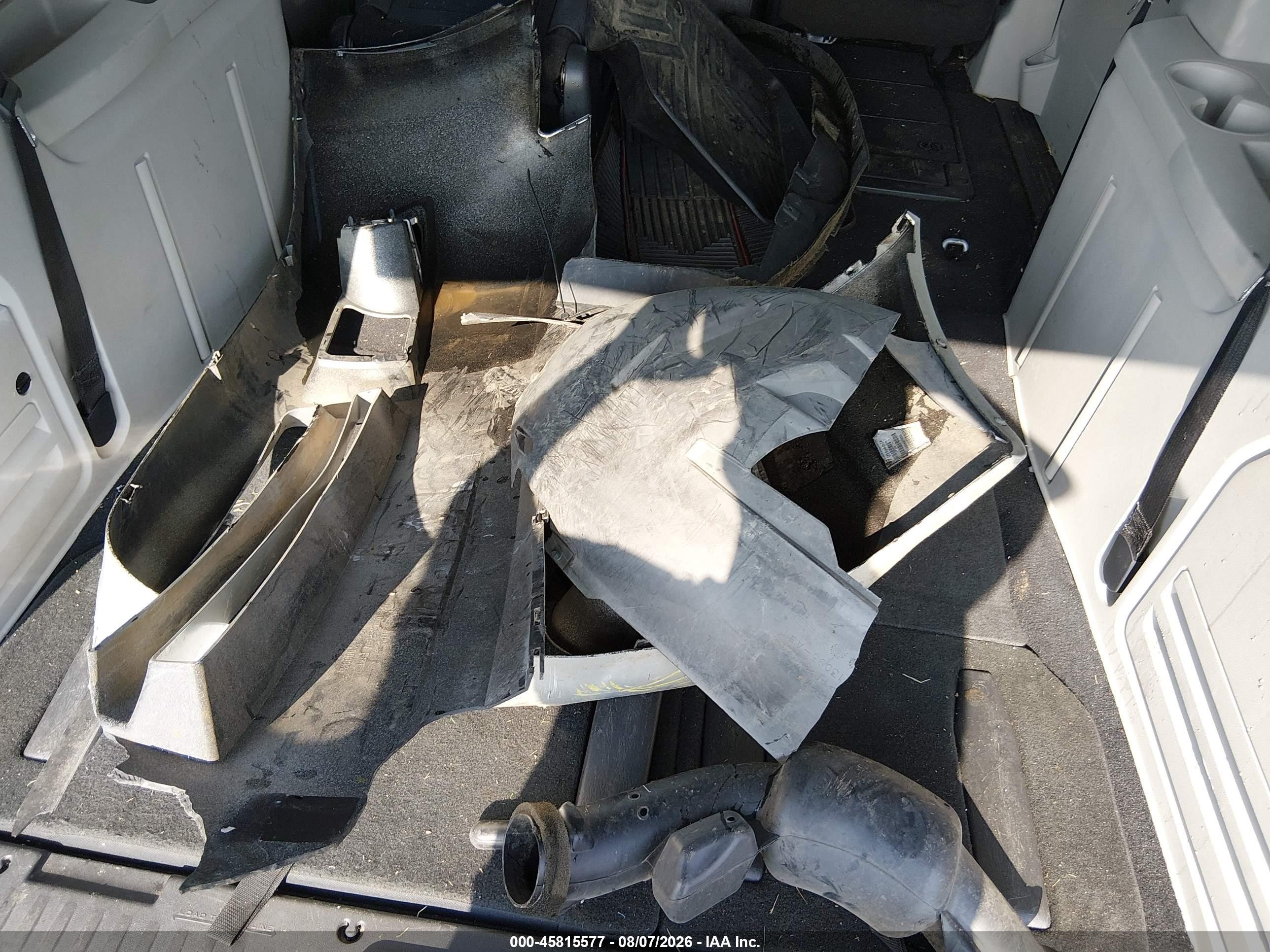 2010 Dodge Grand Caravan Sxt Silver vin: 2D4RN5D1XAR251708