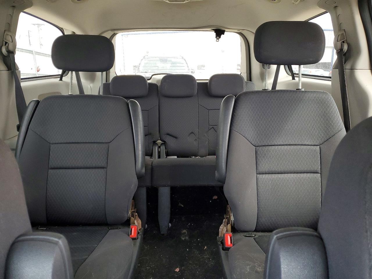 2010 Dodge Grand Caravan Sxt Silver vin: 2D4RN5D1XAR268704
