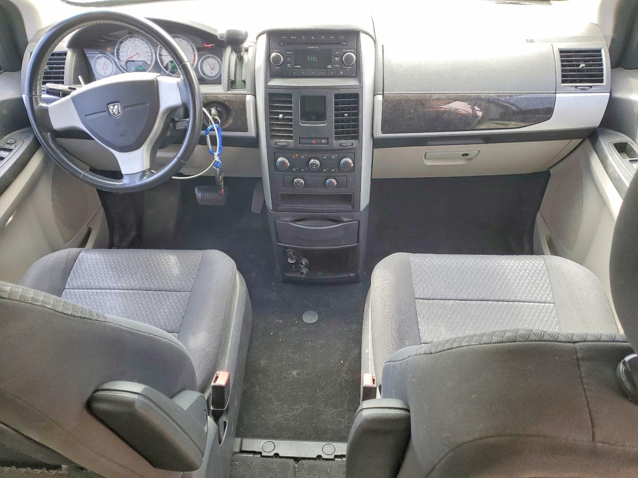 2010 Dodge Grand Caravan Sxt Silver vin: 2D4RN5D1XAR268704