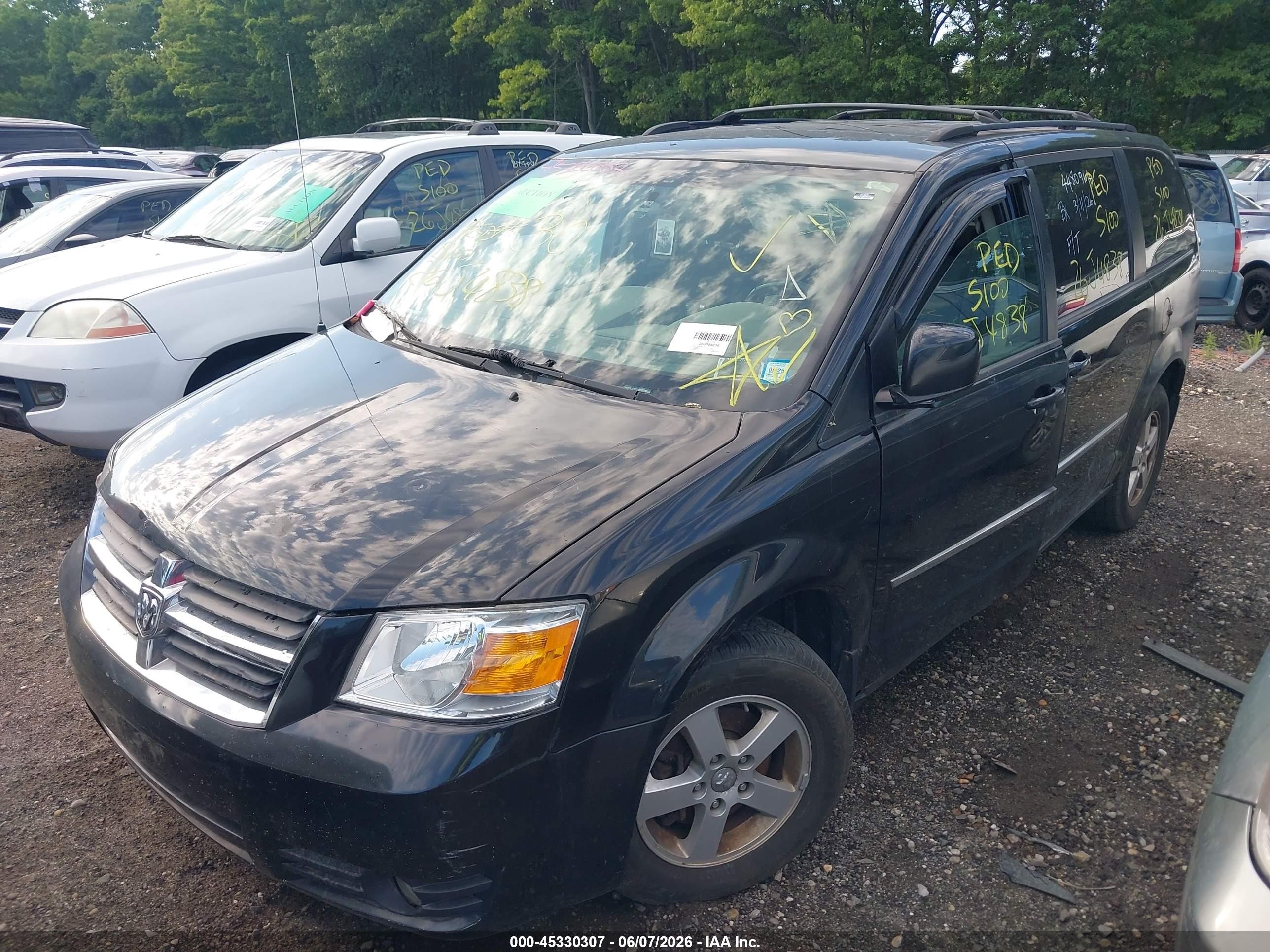 2010 Dodge Grand Caravan Sxt Black vin: 2D4RN5D1XAR307517