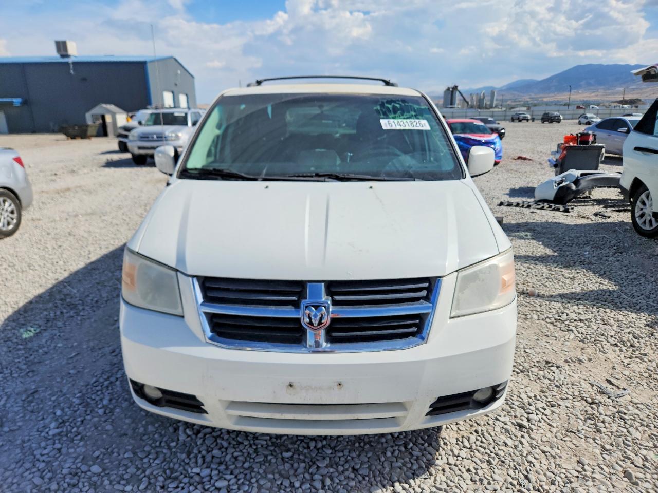 2010 Dodge Grand Caravan Sxt White vin: 2D4RN5D1XAR408301