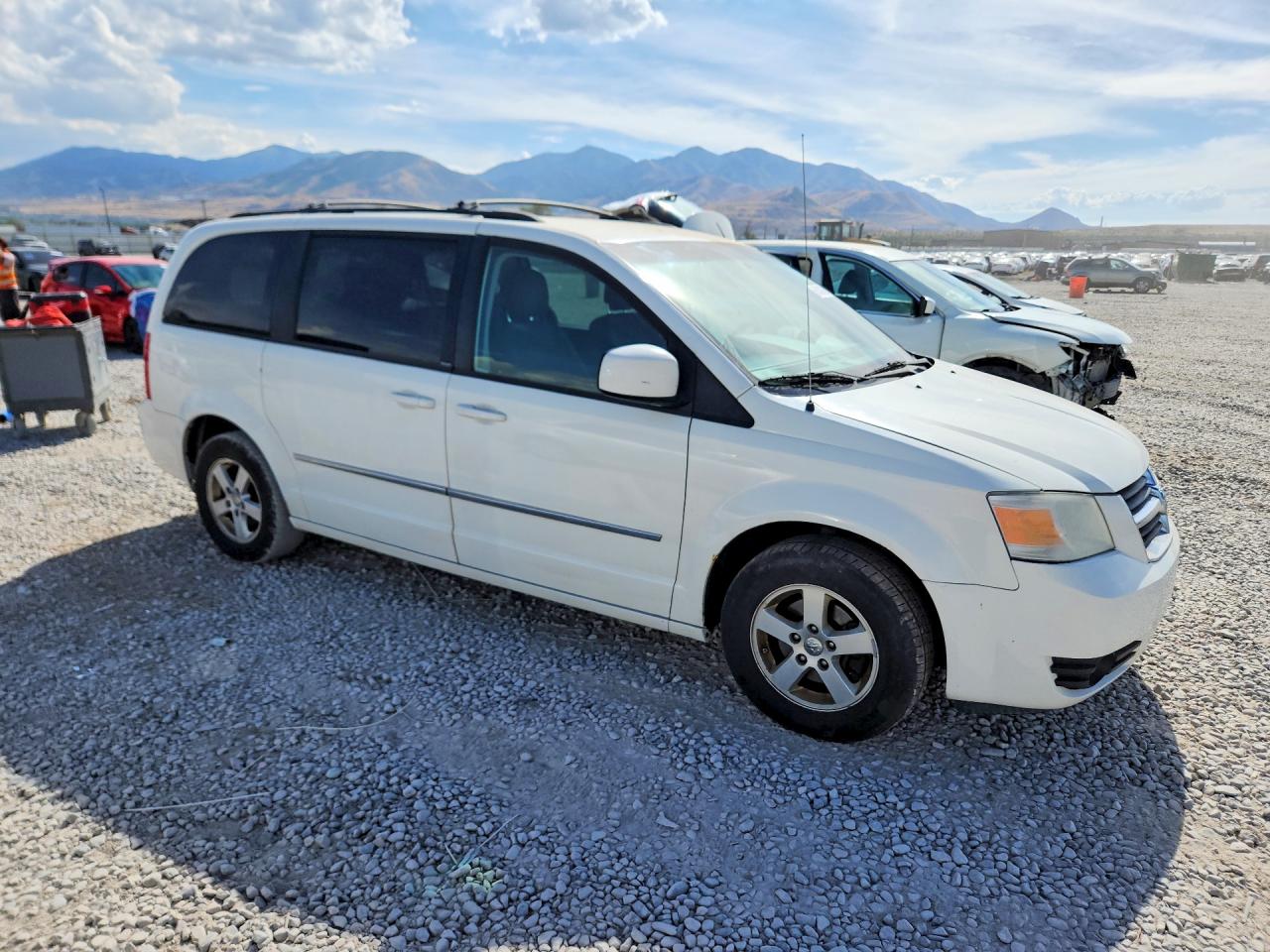 2010 Dodge Grand Caravan Sxt White vin: 2D4RN5D1XAR408301