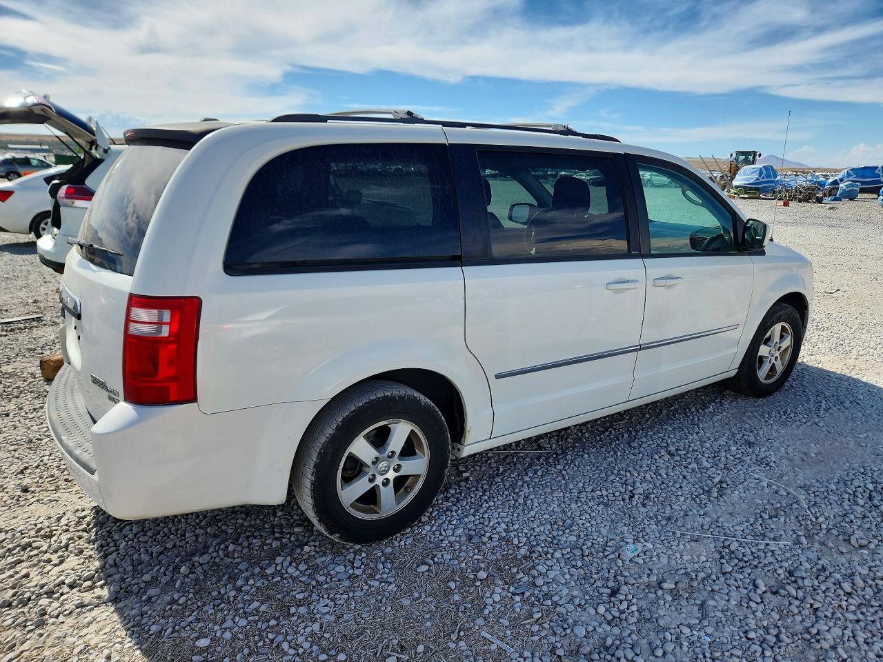 2010 Dodge Grand Caravan Sxt White vin: 2D4RN5D1XAR408301