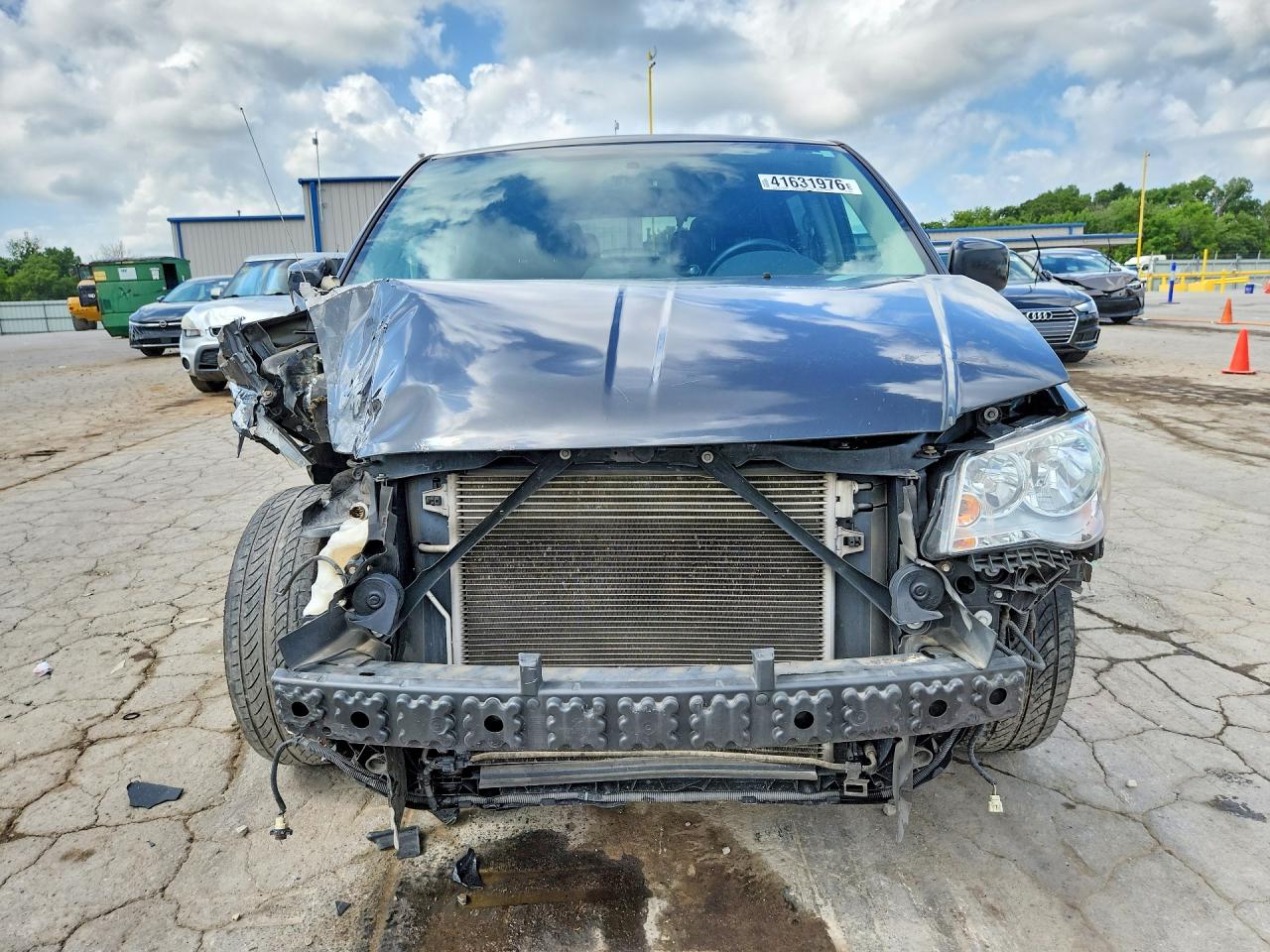 2011 Dodge Grand Caravan Crew Gray vin: 2D4RN5DG0BR608674