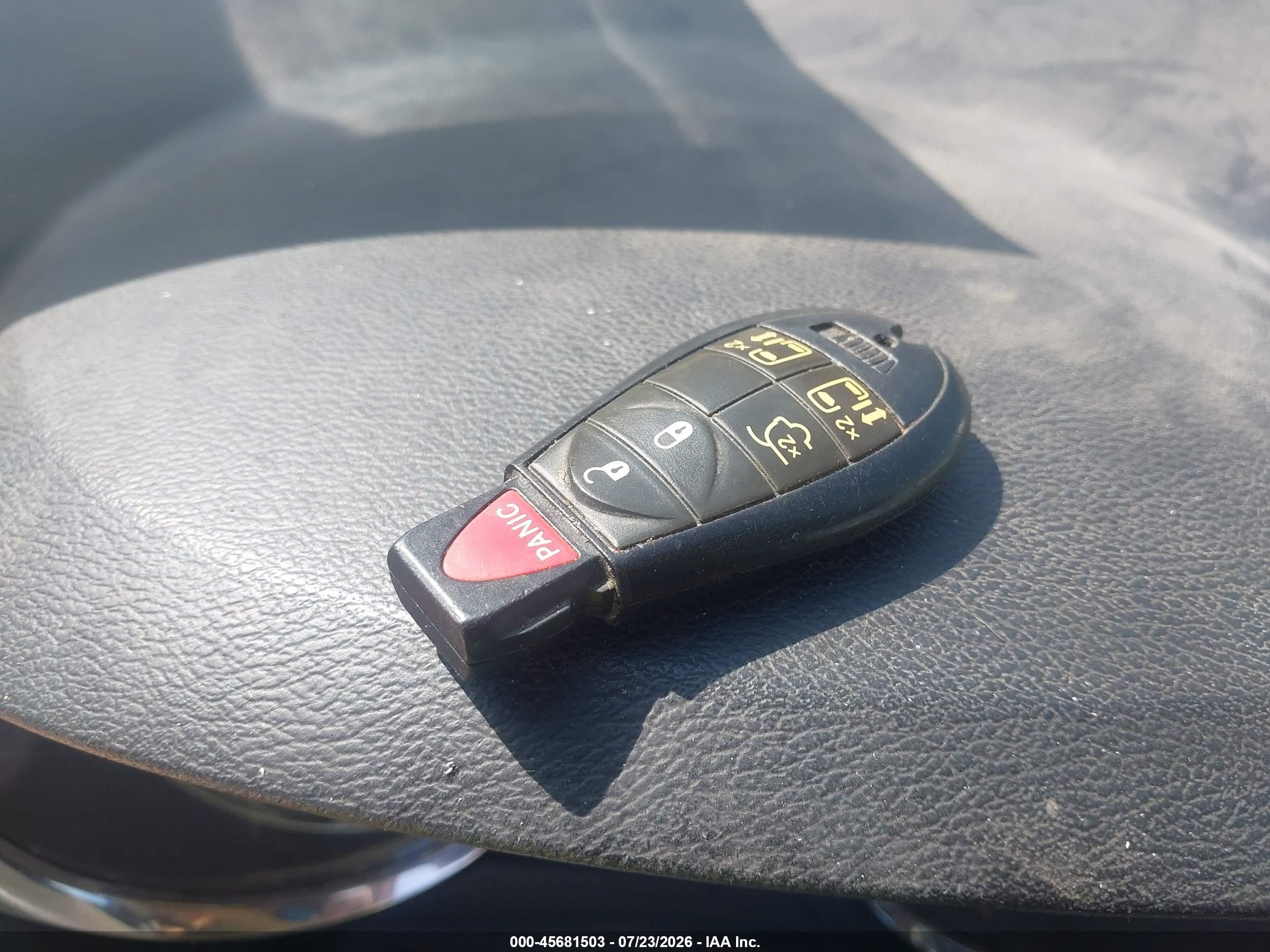 2011 Dodge Grand Caravan Crew Dark Blue vin: 2D4RN5DG0BR644221