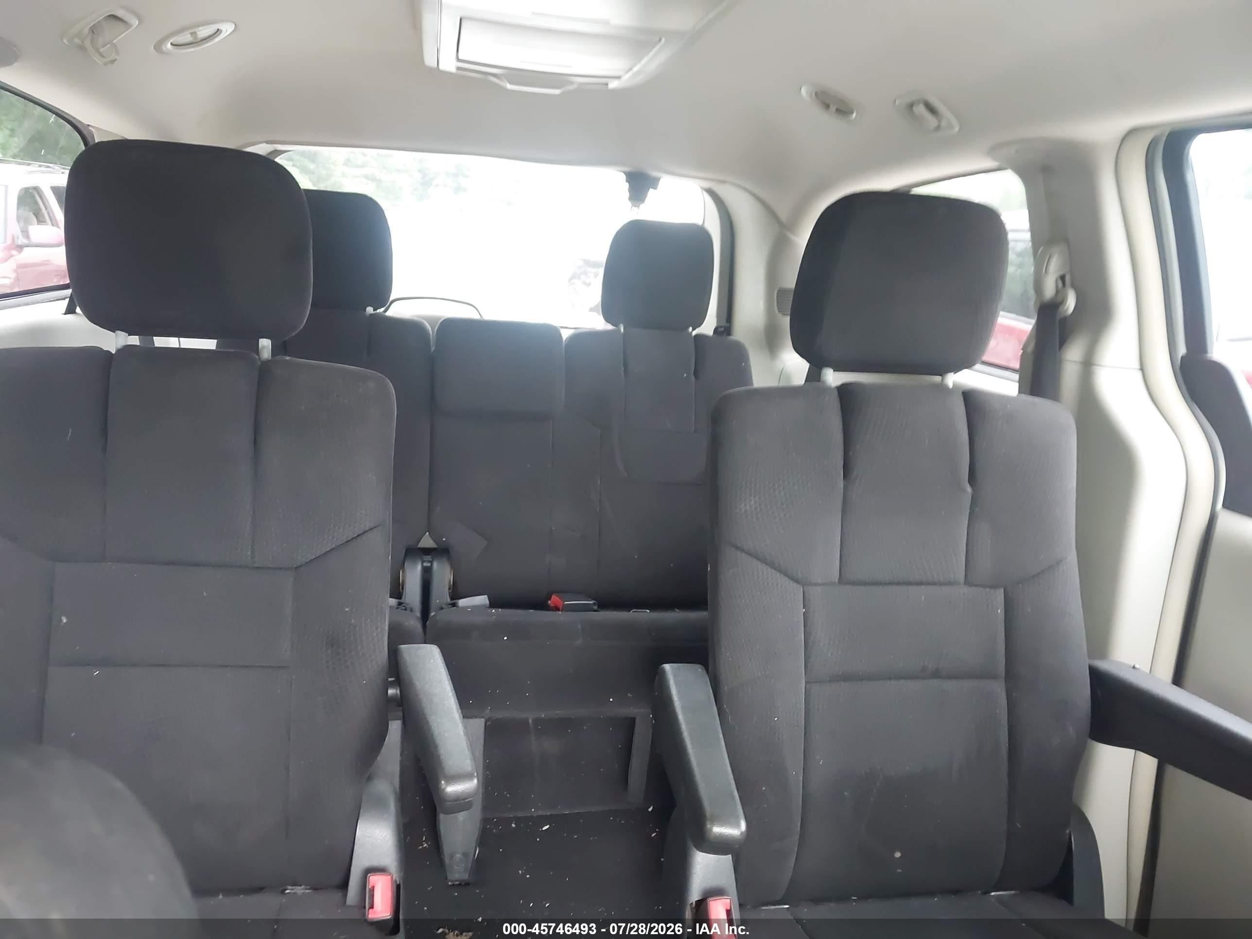 2011 Dodge Grand Caravan Crew Silver vin: 2D4RN5DG0BR659902