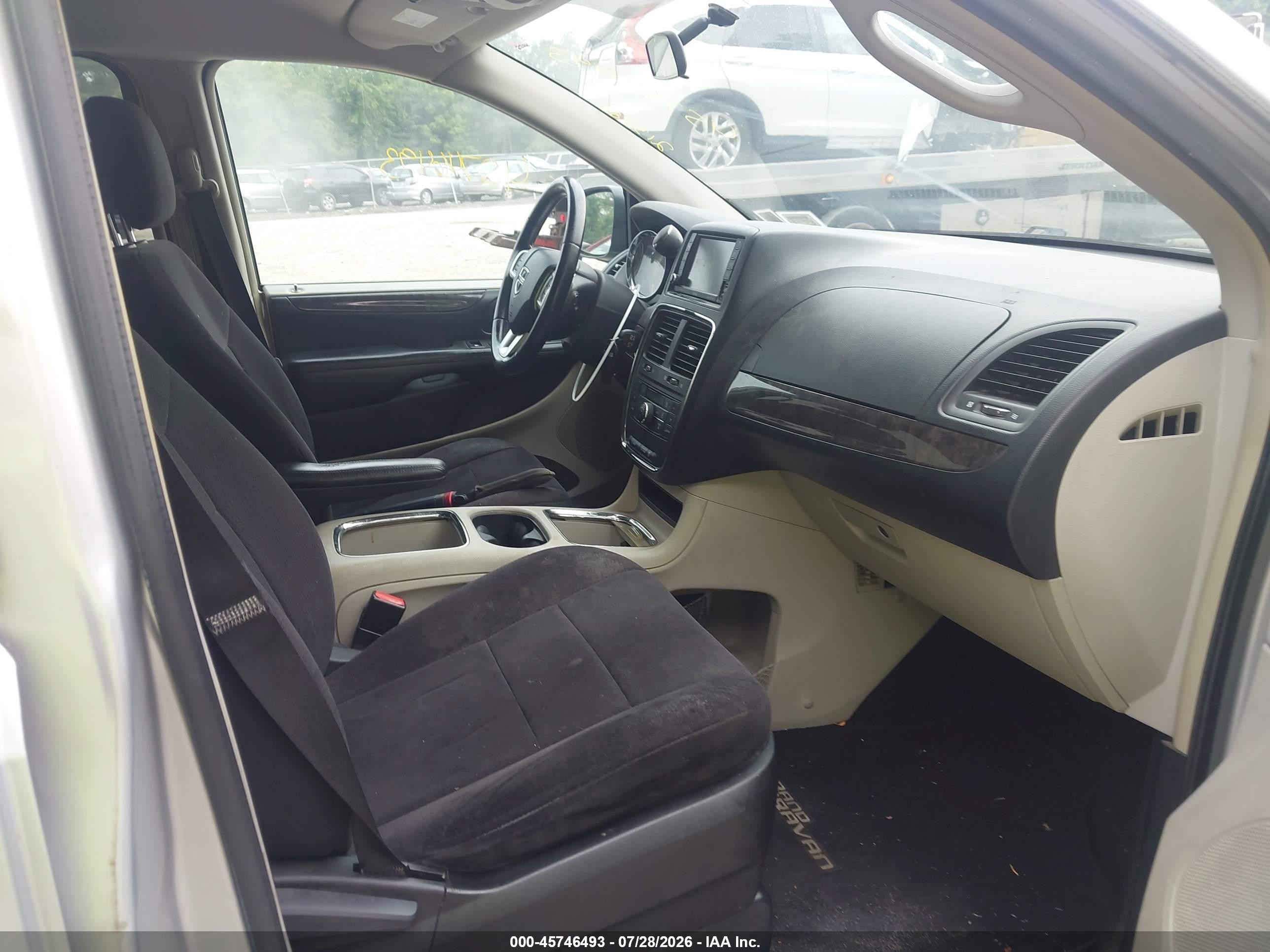 2011 Dodge Grand Caravan Crew Silver vin: 2D4RN5DG0BR659902
