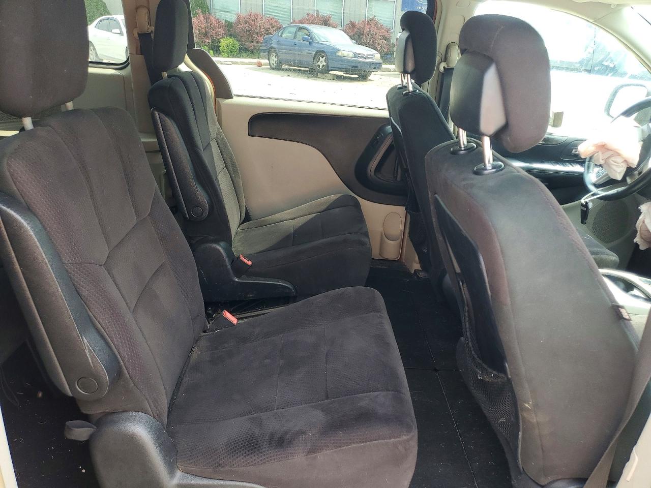 2011 Dodge Grand Caravan Crew Orange vin: 2D4RN5DG0BR678806