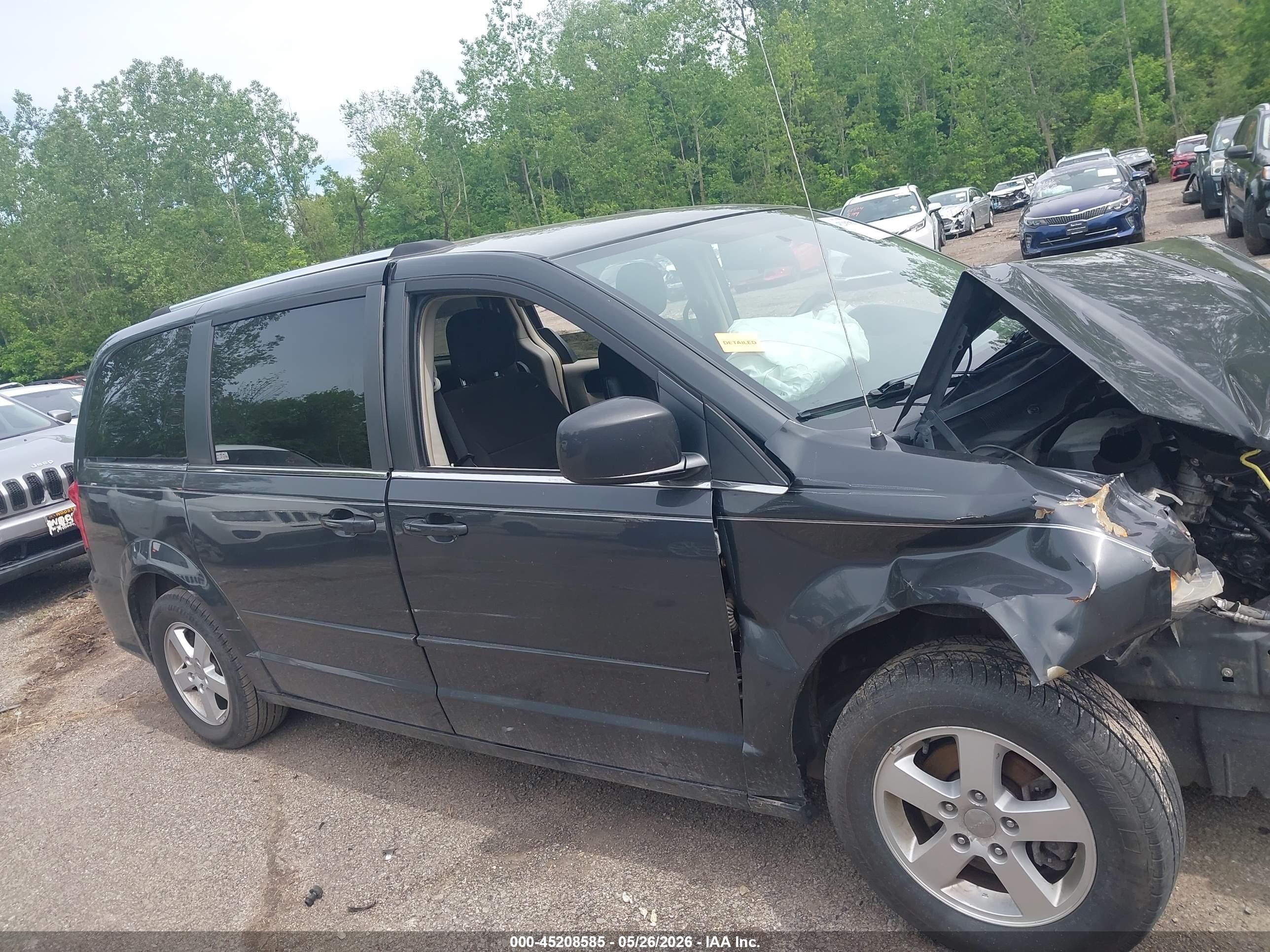 2011 Dodge Grand Caravan Crew Gray vin: 2D4RN5DG1BR684839