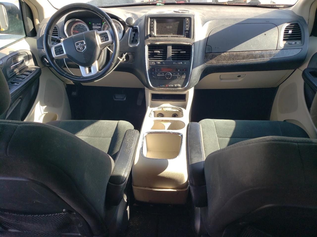 2011 Dodge Grand Caravan Crew White vin: 2D4RN5DG1BR751360