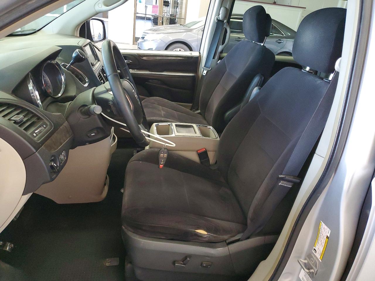 2011 Dodge Grand Caravan Crew Silver vin: 2D4RN5DG2BR660632