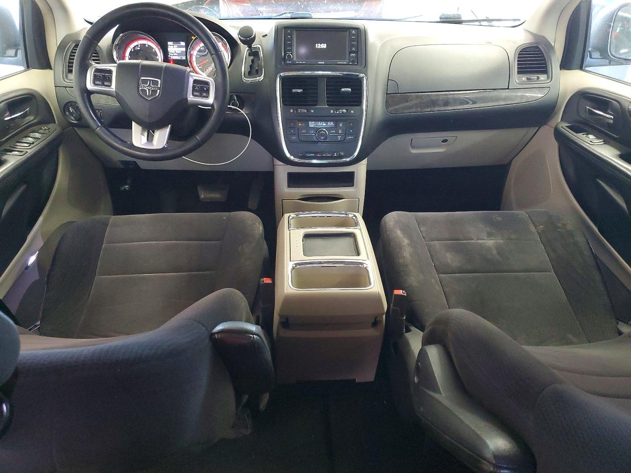 2011 Dodge Grand Caravan Crew Silver vin: 2D4RN5DG2BR660632