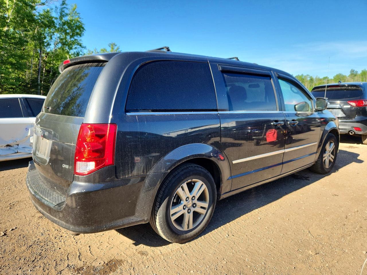 2011 Dodge Grand Caravan Crew Gray vin: 2D4RN5DG3BR736911