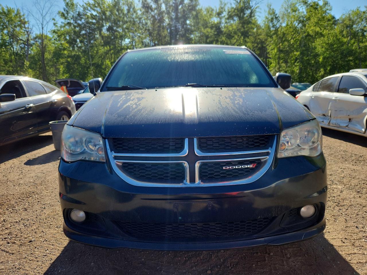 2011 Dodge Grand Caravan Crew Gray vin: 2D4RN5DG3BR736911