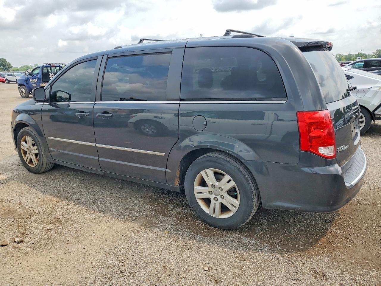 2011 Dodge Grand Caravan Crew Black vin: 2D4RN5DG3BR753157