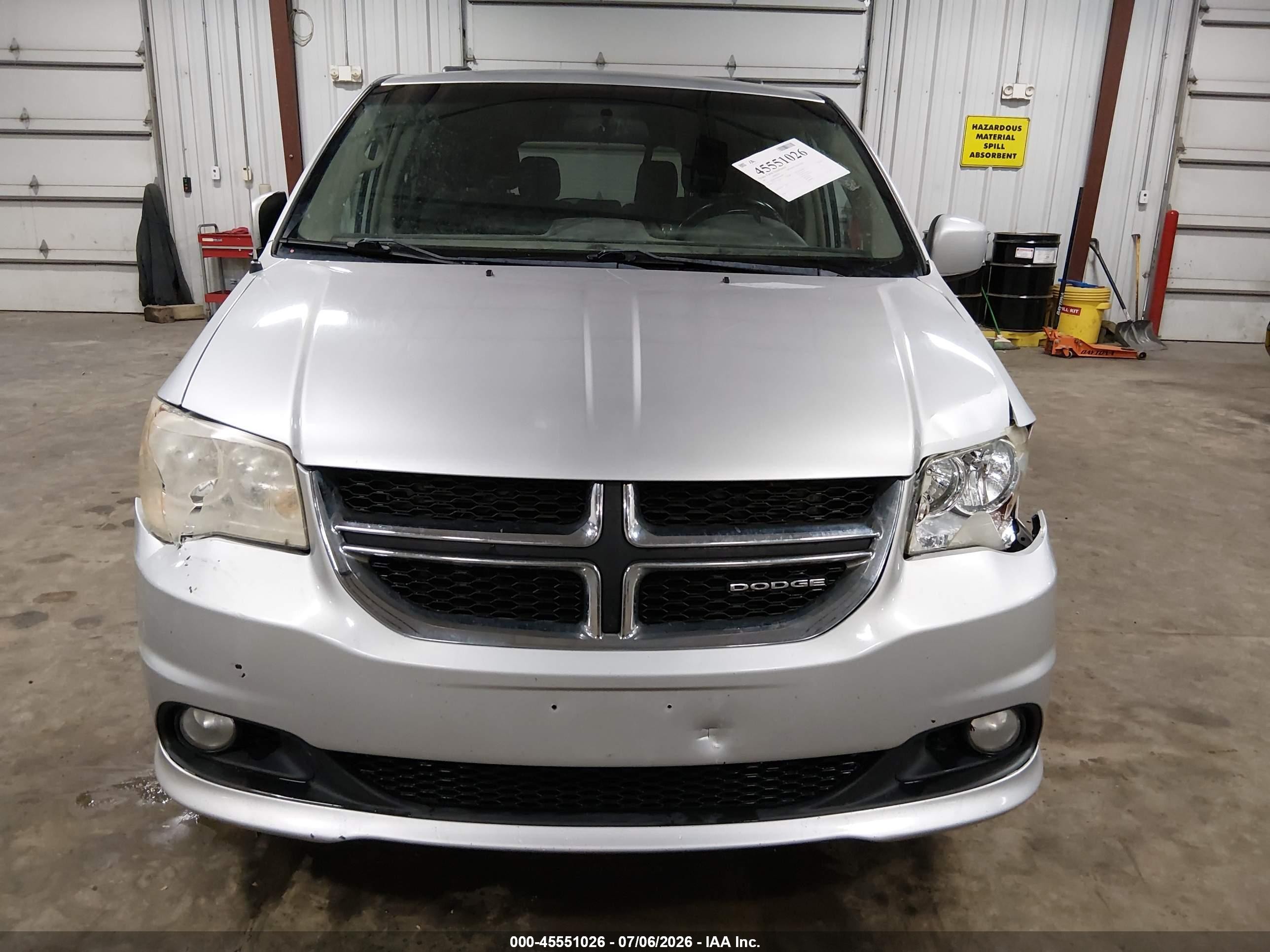2011 Dodge Grand Caravan Crew Silver vin: 2D4RN5DG4BR649907