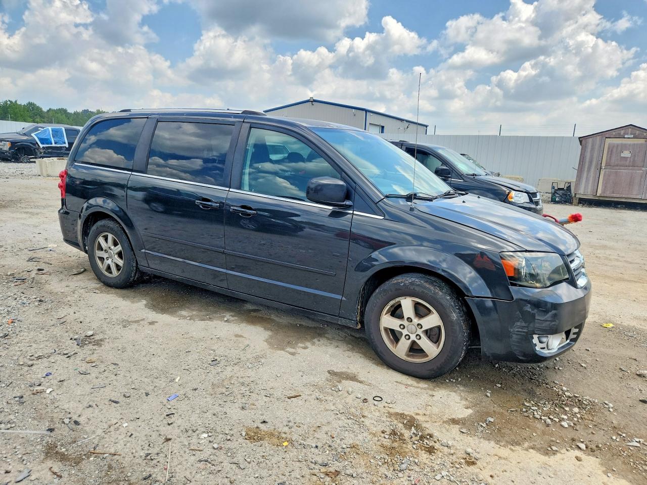 2011 Dodge Grand Caravan Crew Black vin: 2D4RN5DG4BR693700