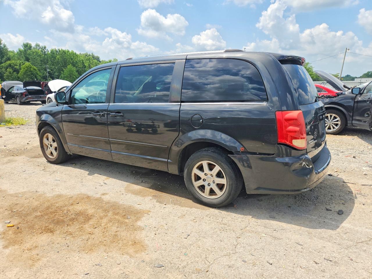 2011 Dodge Grand Caravan Crew Black vin: 2D4RN5DG4BR693700