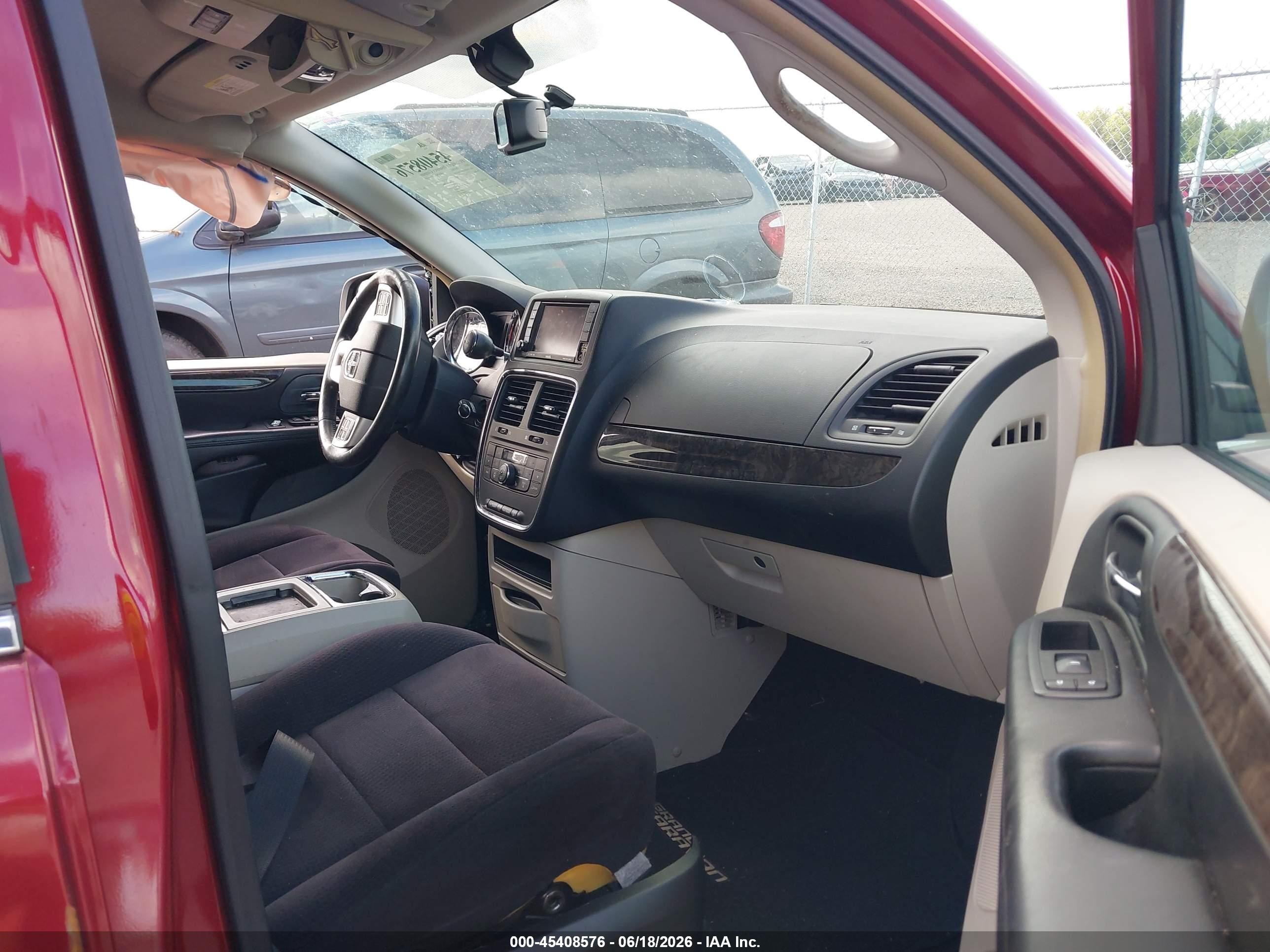 2011 Dodge Grand Caravan Crew Black vin: 2D4RN5DG4BR697035