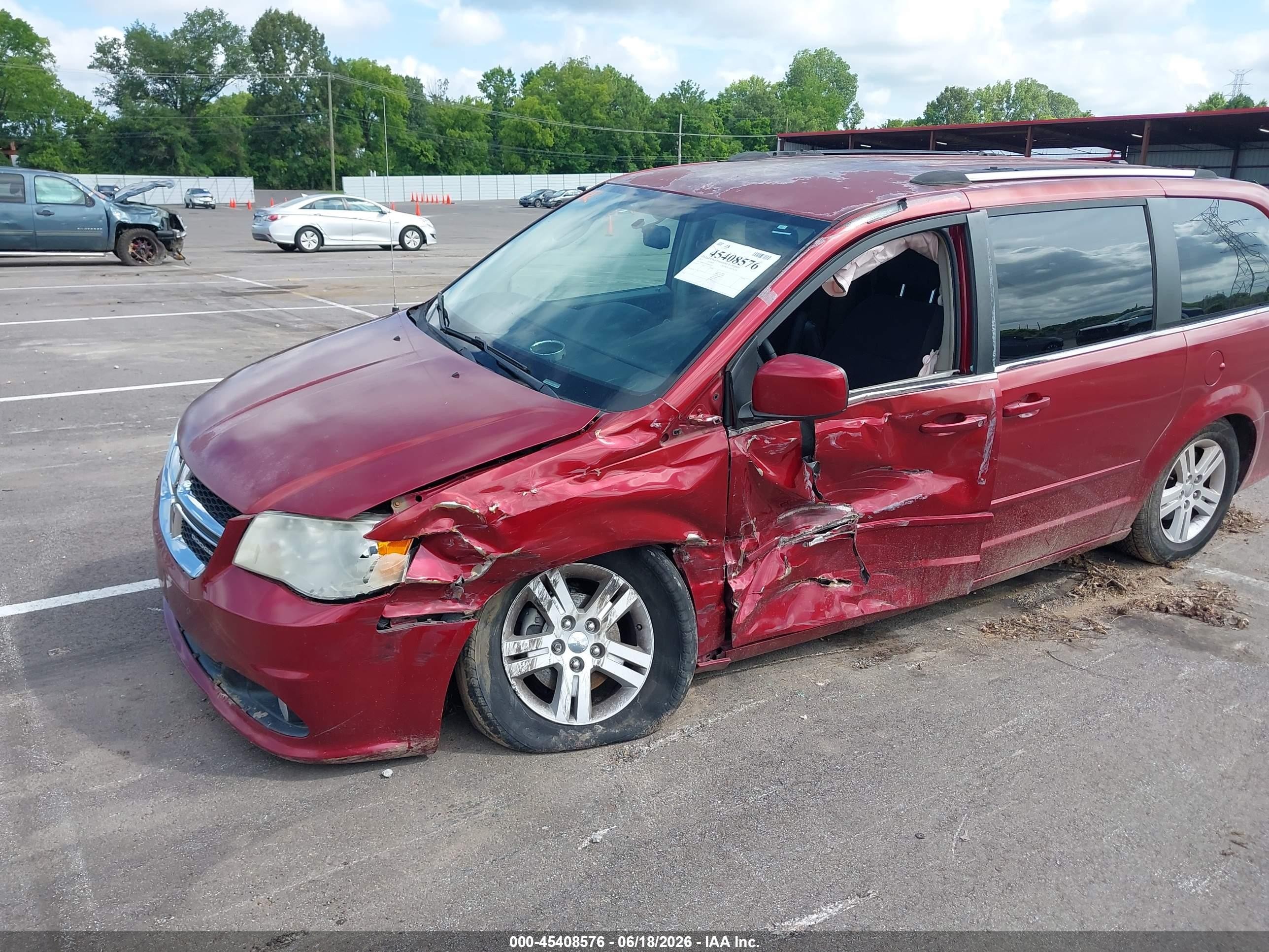 2011 Dodge Grand Caravan Crew Black vin: 2D4RN5DG4BR697035