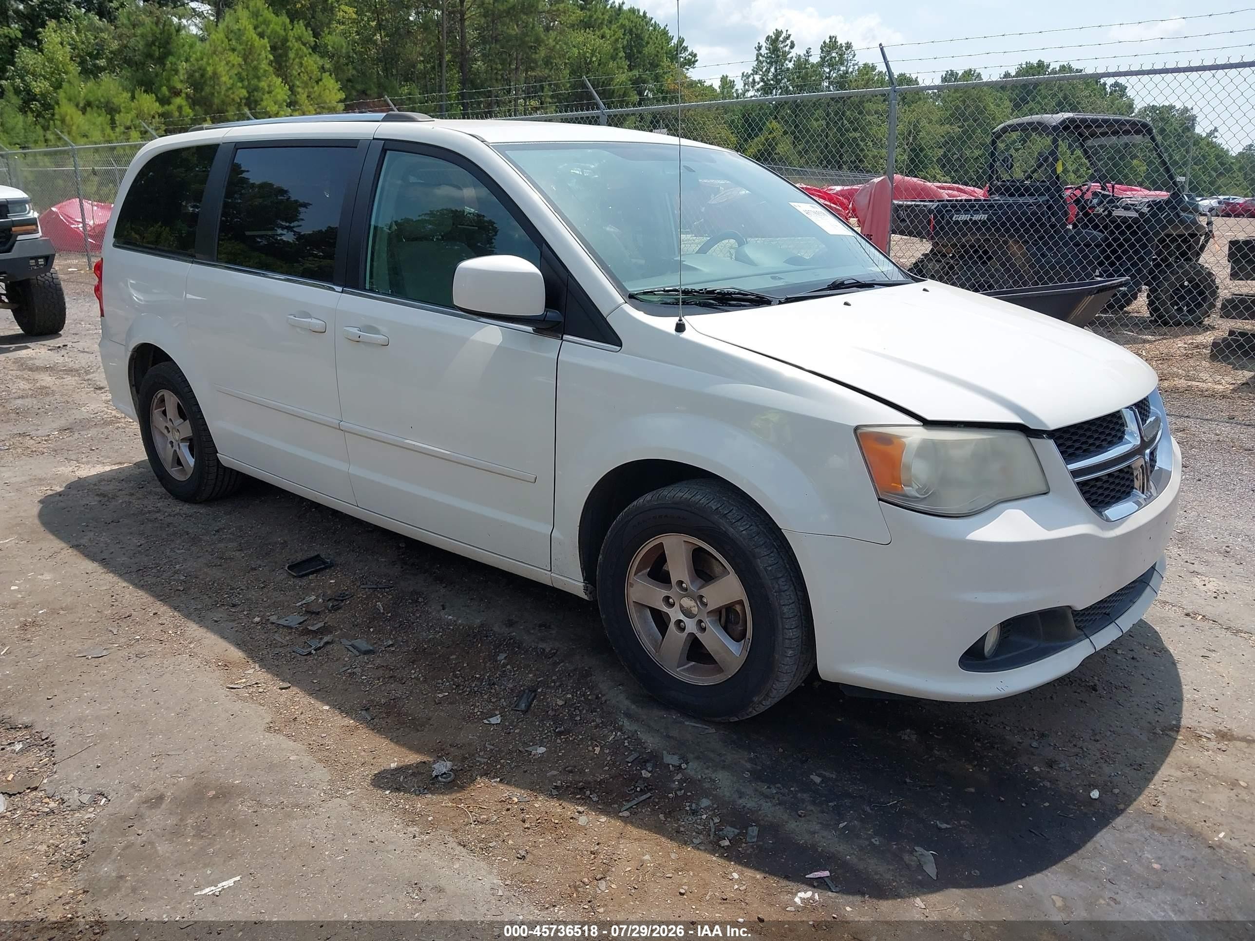 2011 Dodge Grand Caravan Crew White vin: 2D4RN5DG4BR728509