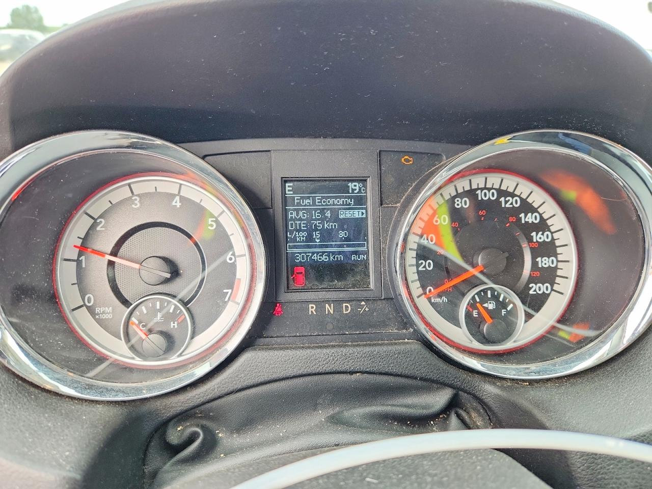2011 Dodge Grand Caravan Crew Silver vin: 2D4RN5DG4BR788466