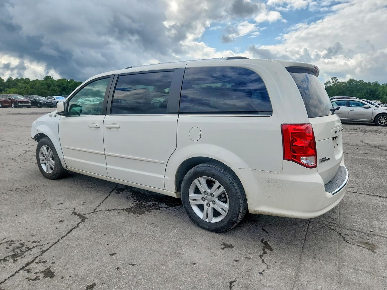 2011 Dodge Grand Caravan Crew White vin: 2D4RN5DG4BR793201
