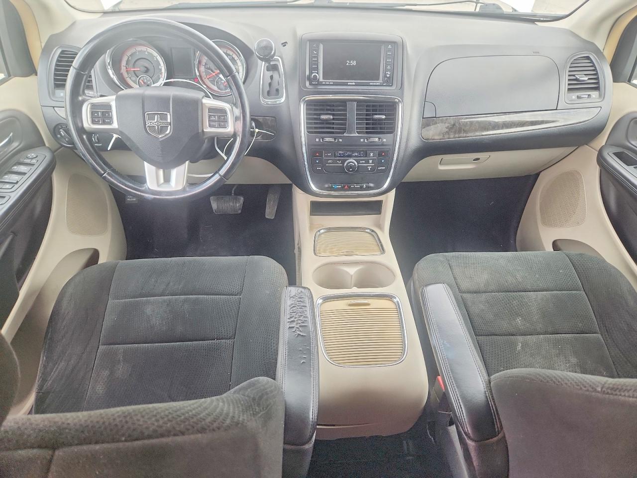 2011 Dodge Grand Caravan Crew White vin: 2D4RN5DG4BR793201