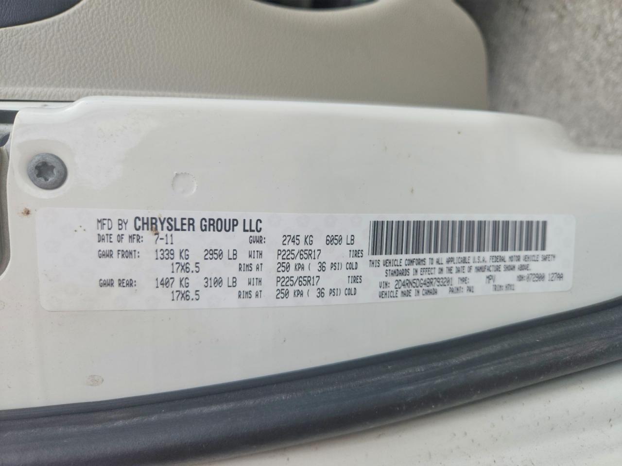 2011 Dodge Grand Caravan Crew White vin: 2D4RN5DG4BR793201