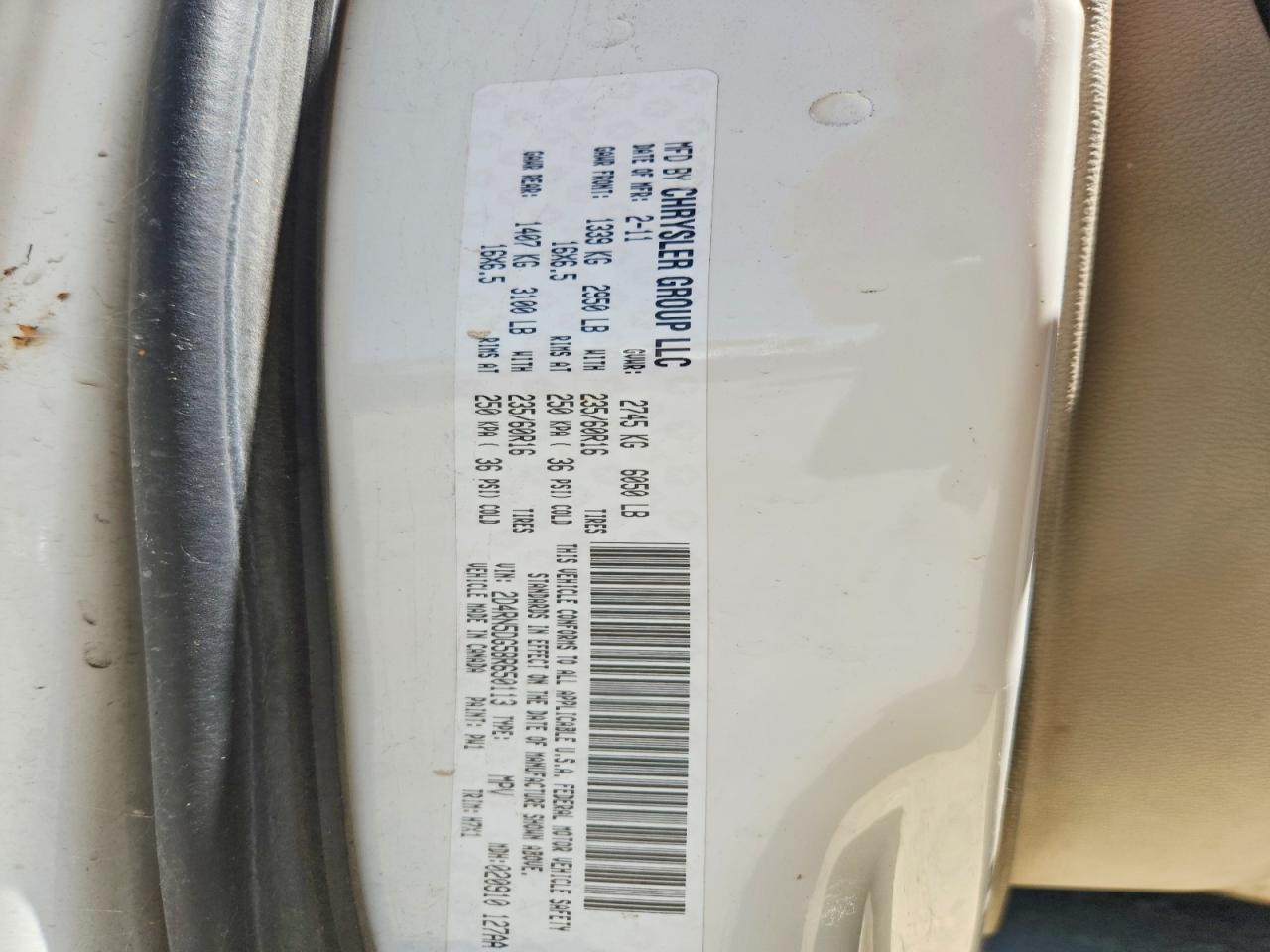 2011 Dodge Grand Caravan Crew White vin: 2D4RN5DG5BR650113