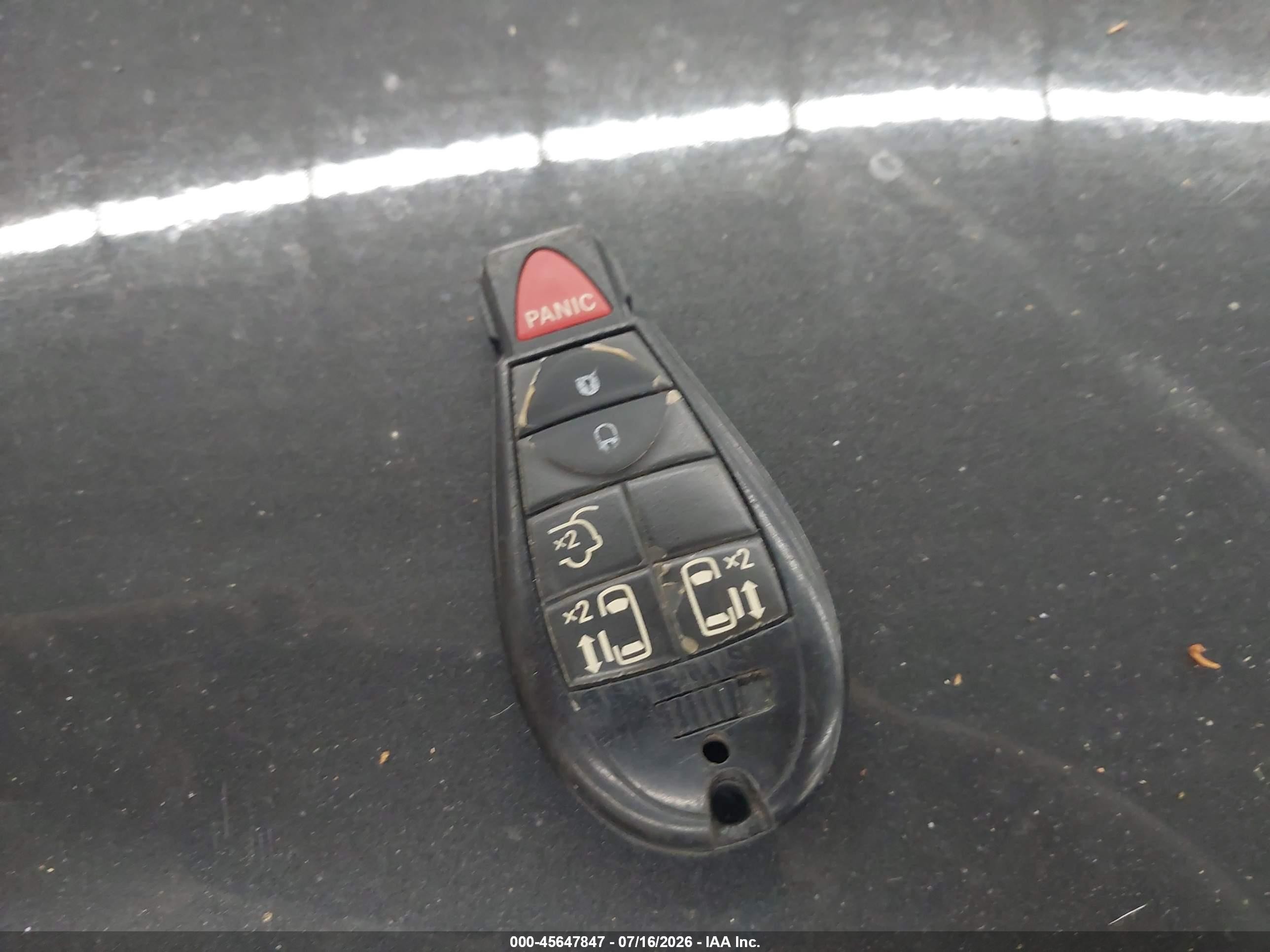 2011 Dodge Grand Caravan Crew Black vin: 2D4RN5DG6BR756330