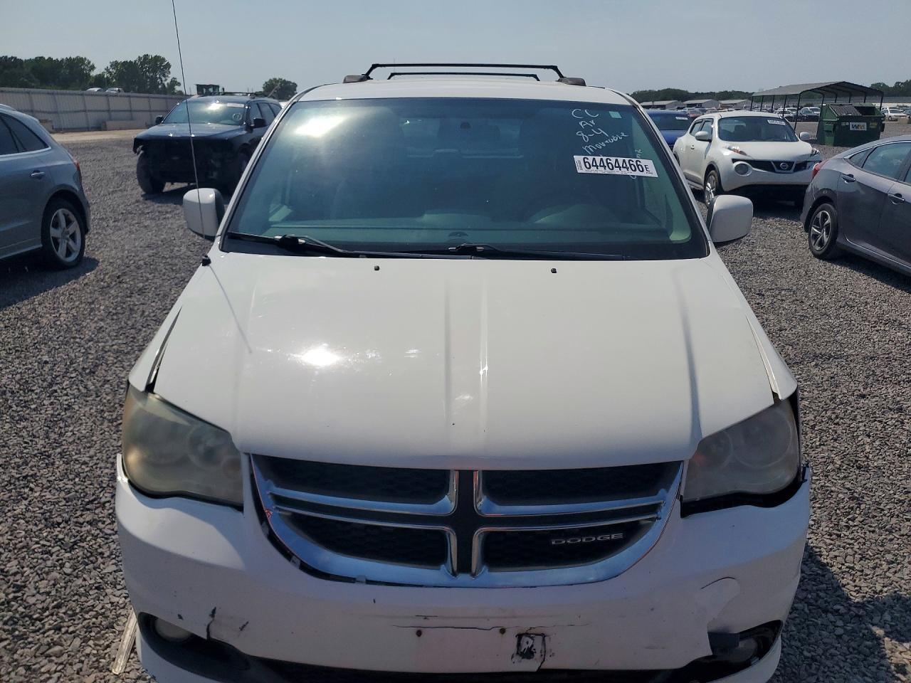 2011 Dodge Grand Caravan Crew White vin: 2D4RN5DG7BR672663