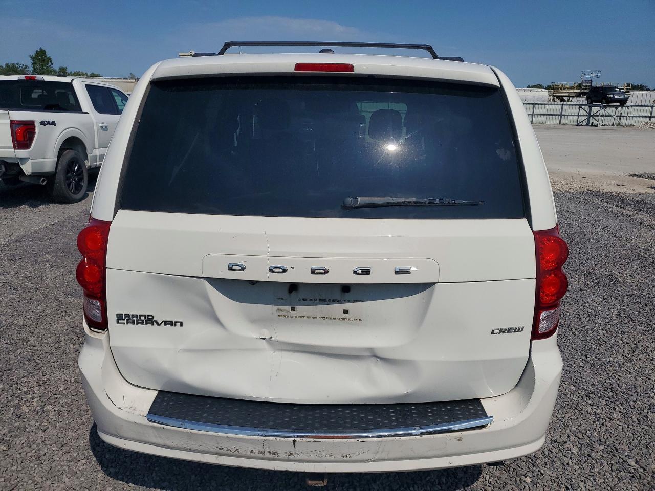 2011 Dodge Grand Caravan Crew White vin: 2D4RN5DG7BR672663