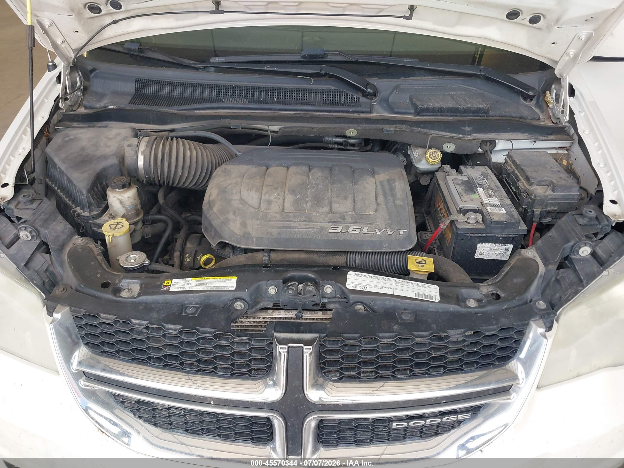 2011 Dodge Grand Caravan Crew Белый vin: 2D4RN5DG7BR678768