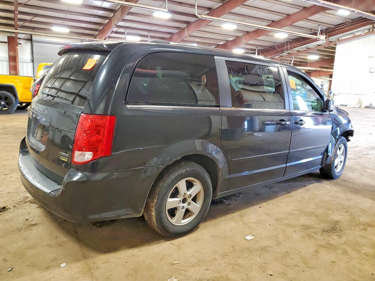 2011 Dodge Grand Caravan Crew Black vin: 2D4RN5DG8BR660893