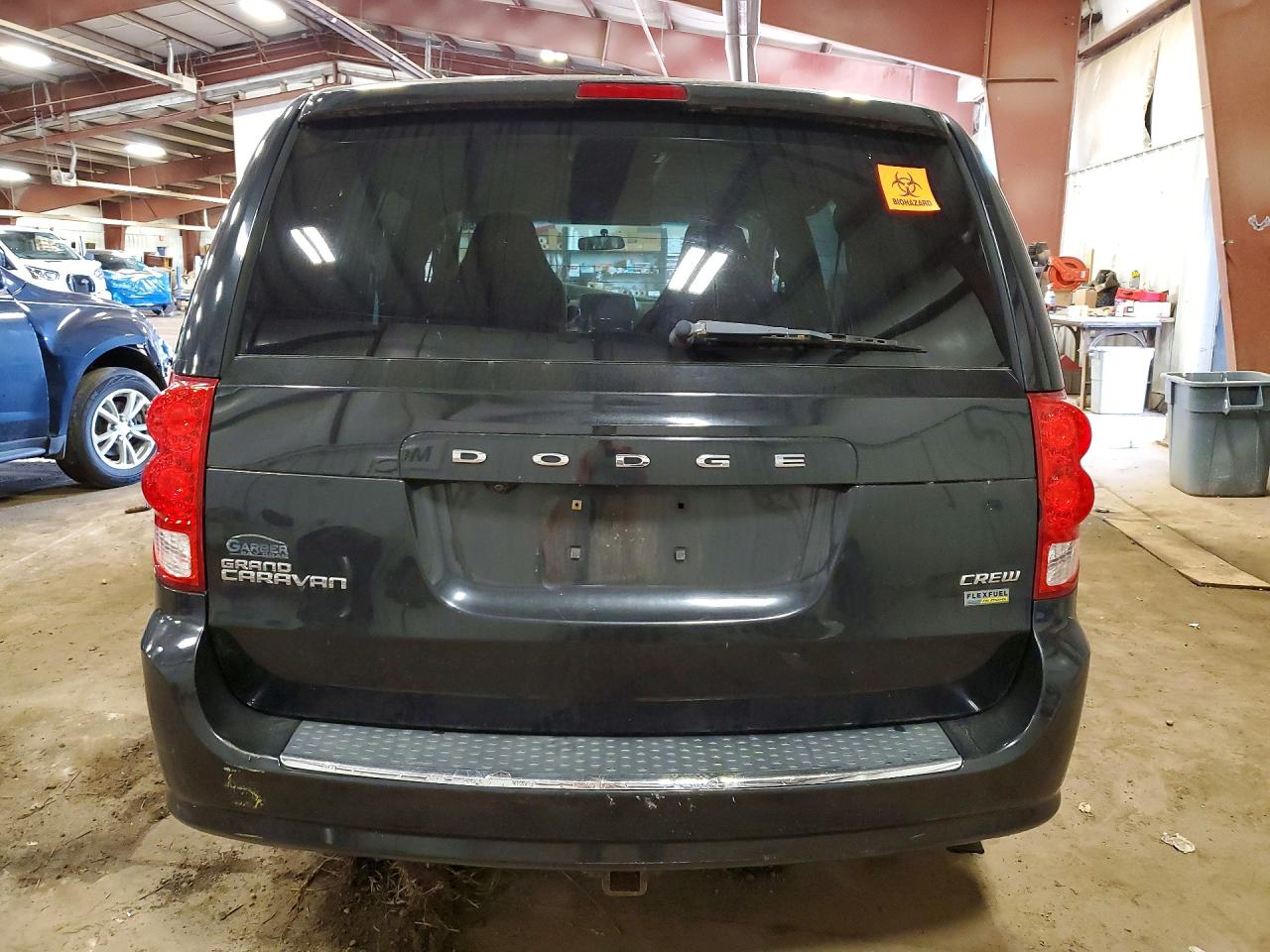2011 Dodge Grand Caravan Crew Black vin: 2D4RN5DG8BR660893